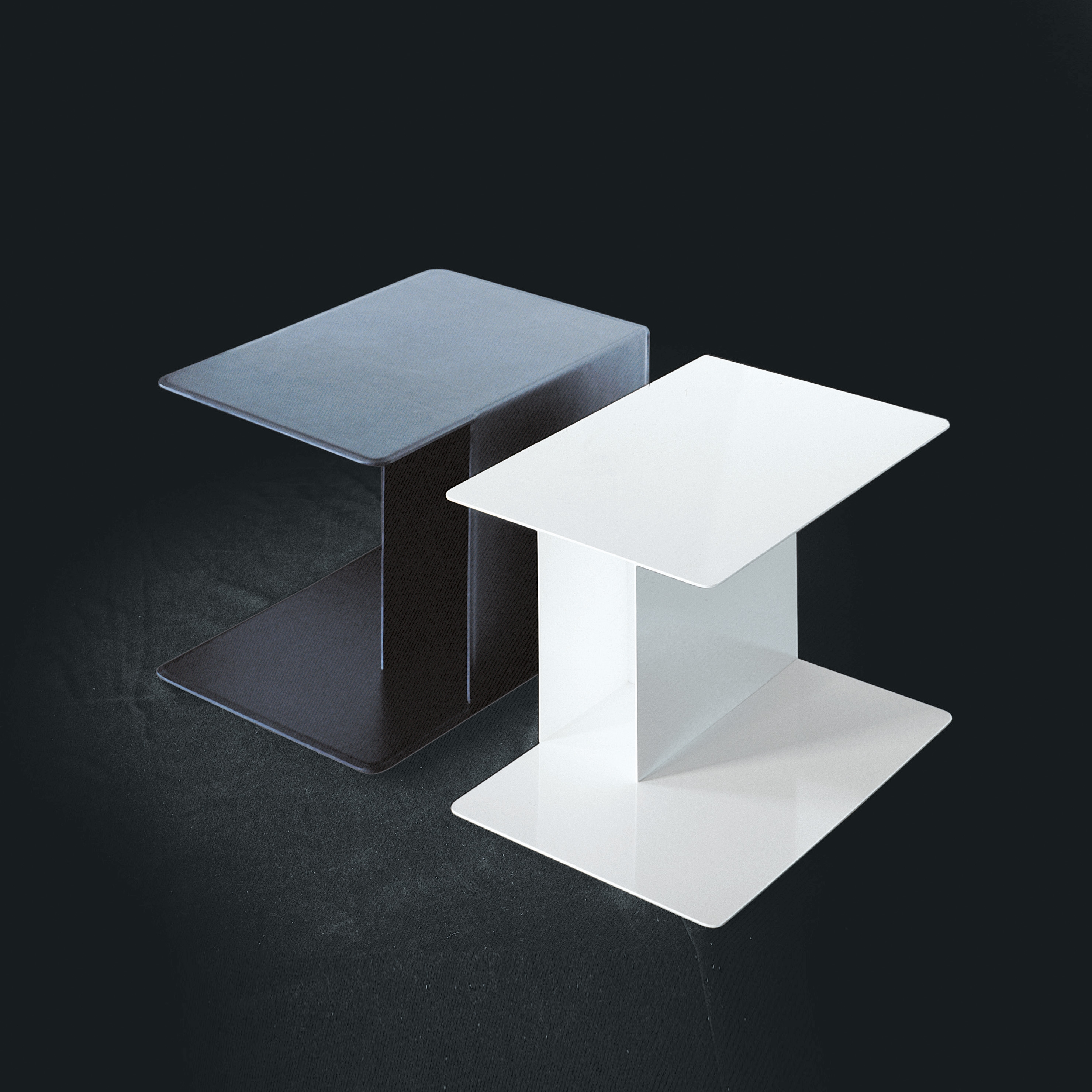 Display product Family Lounge Table from manufacturer Living Divani