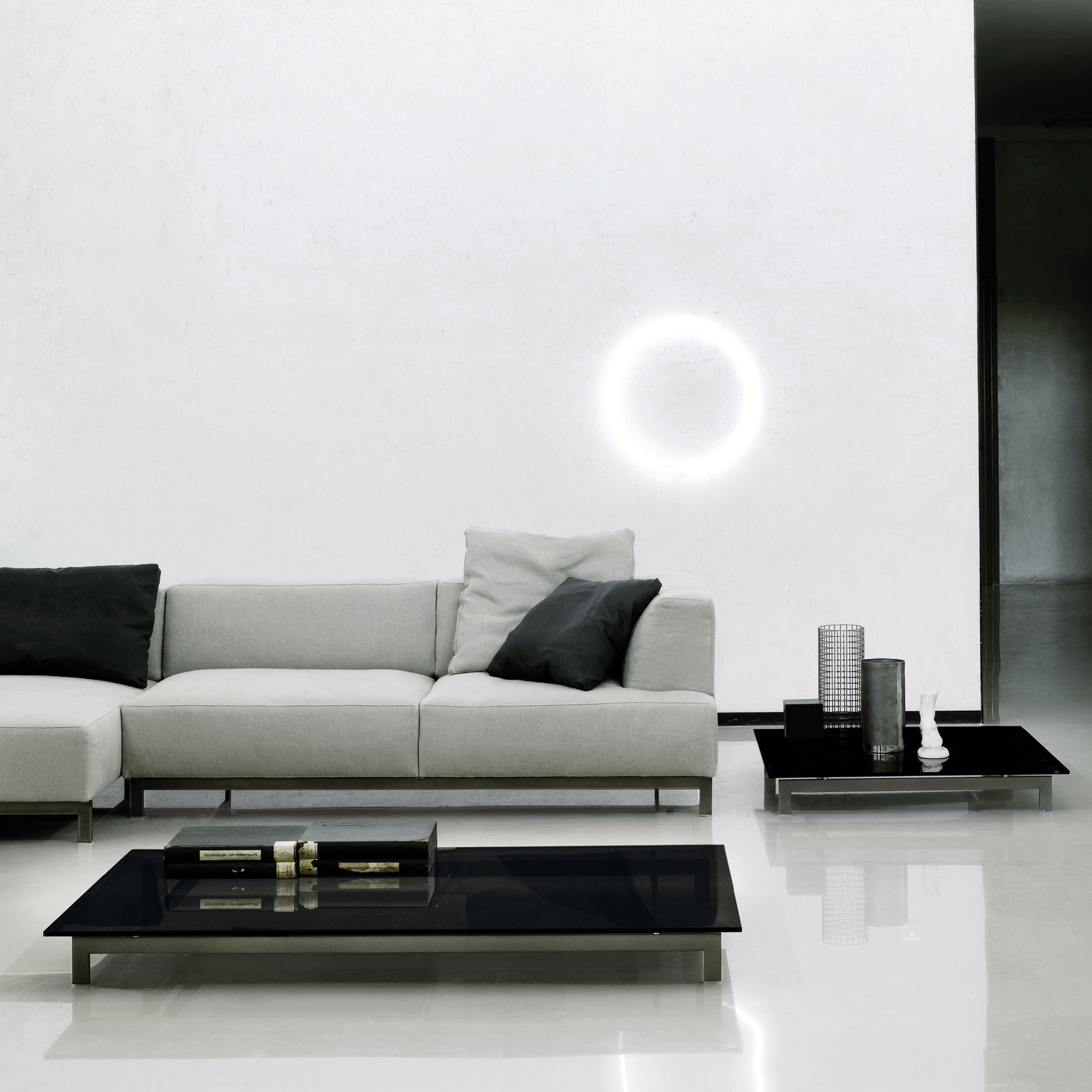 Display product Metro Table from manufacturer Living Divani