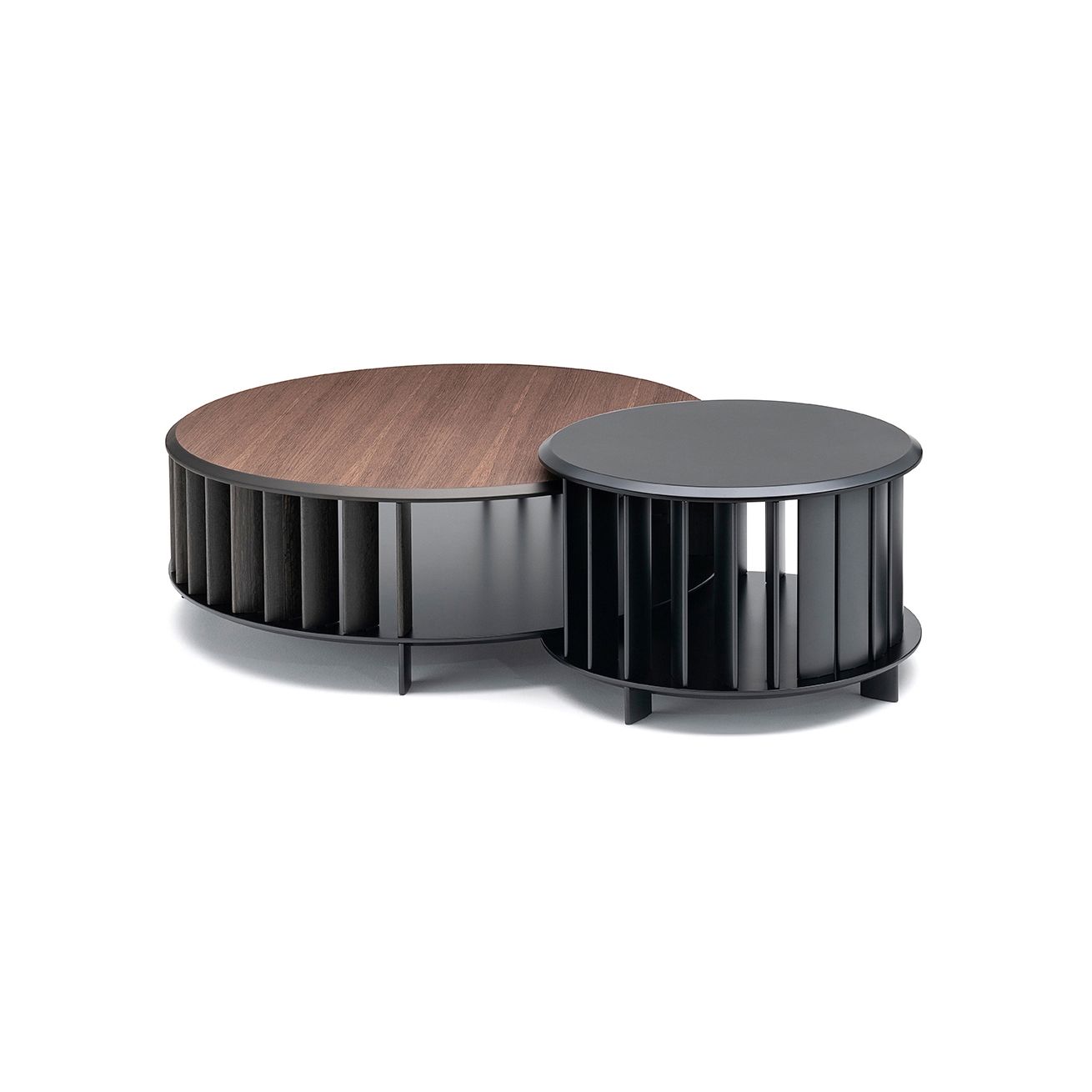Display product Islands low table from manufacturer Living Divani