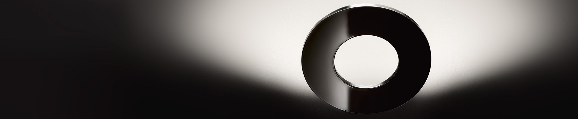 Discover the world of manufacturer Cini&Nils