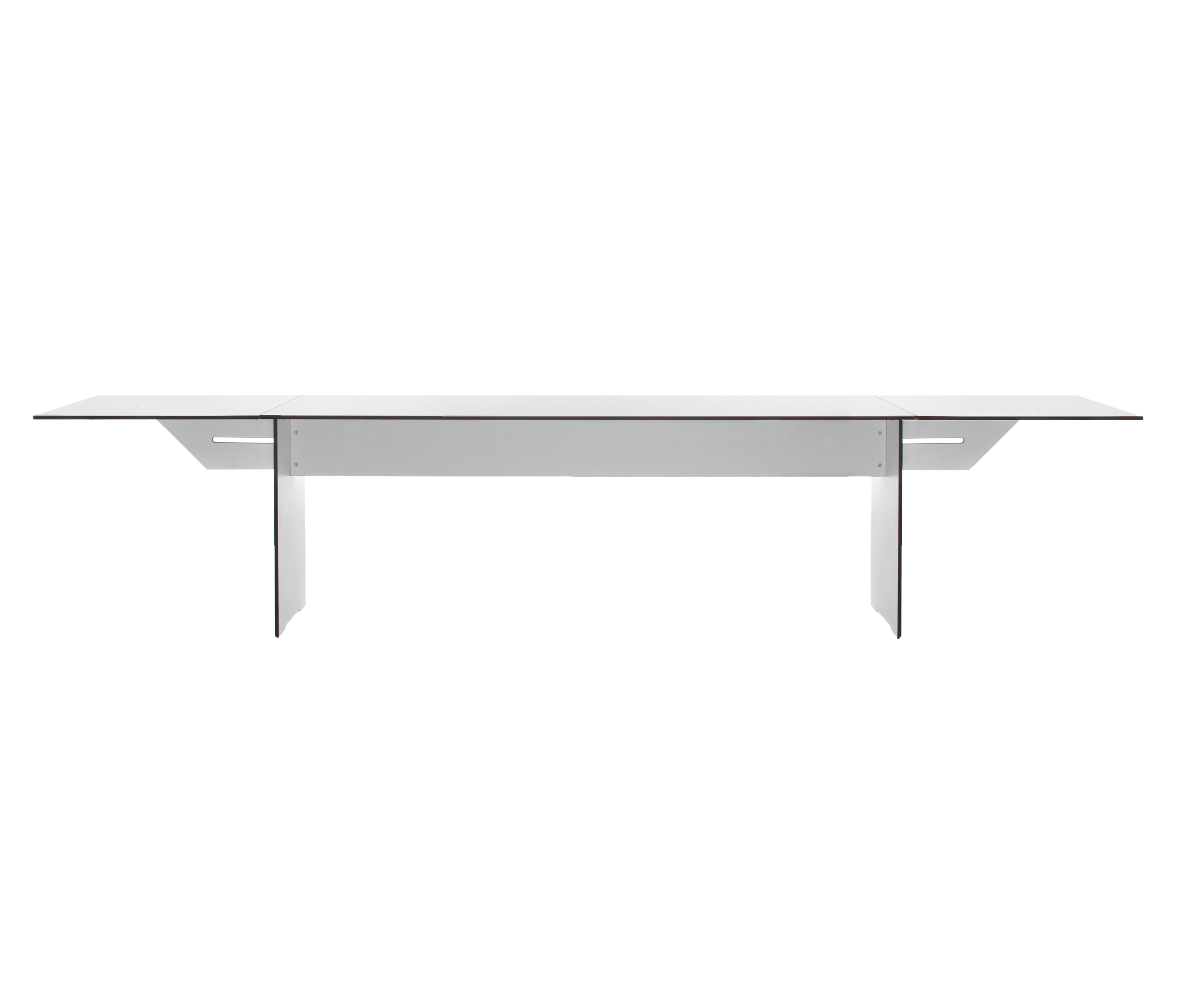 Display product Riva folding table from manufacturer conmoto