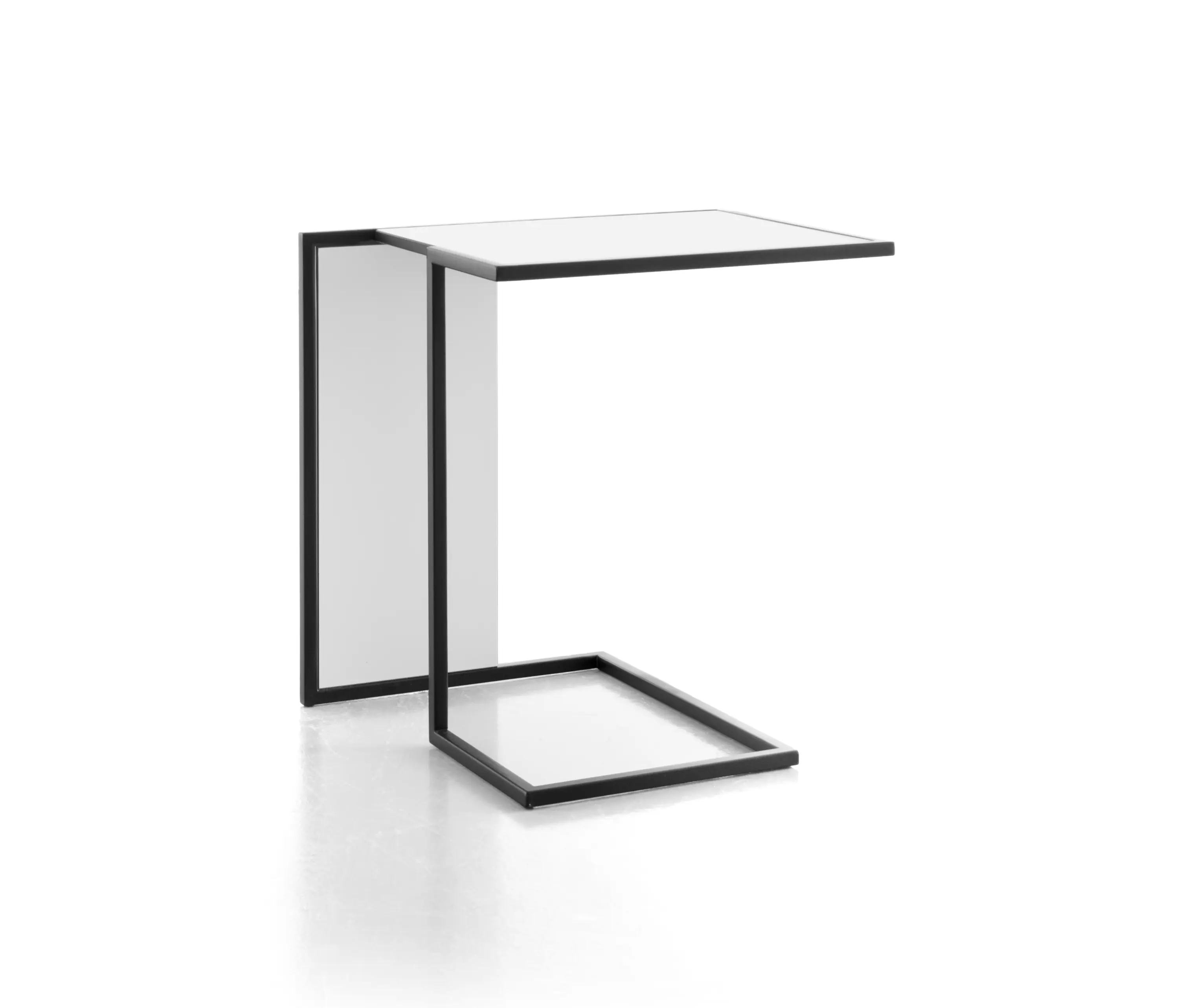 conmoto - Riva side table