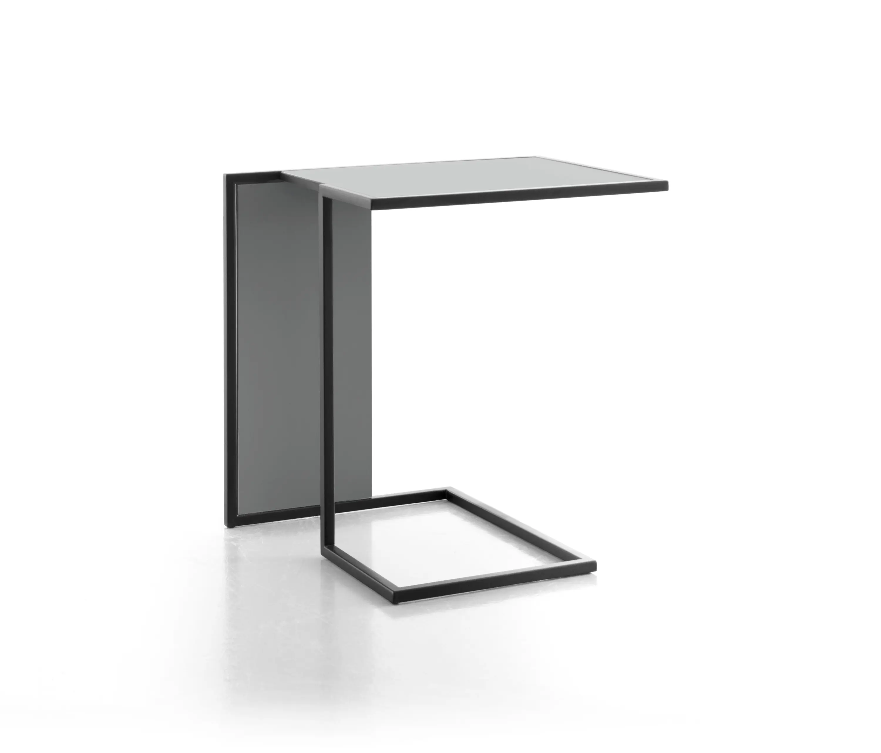 conmoto - Riva side table
