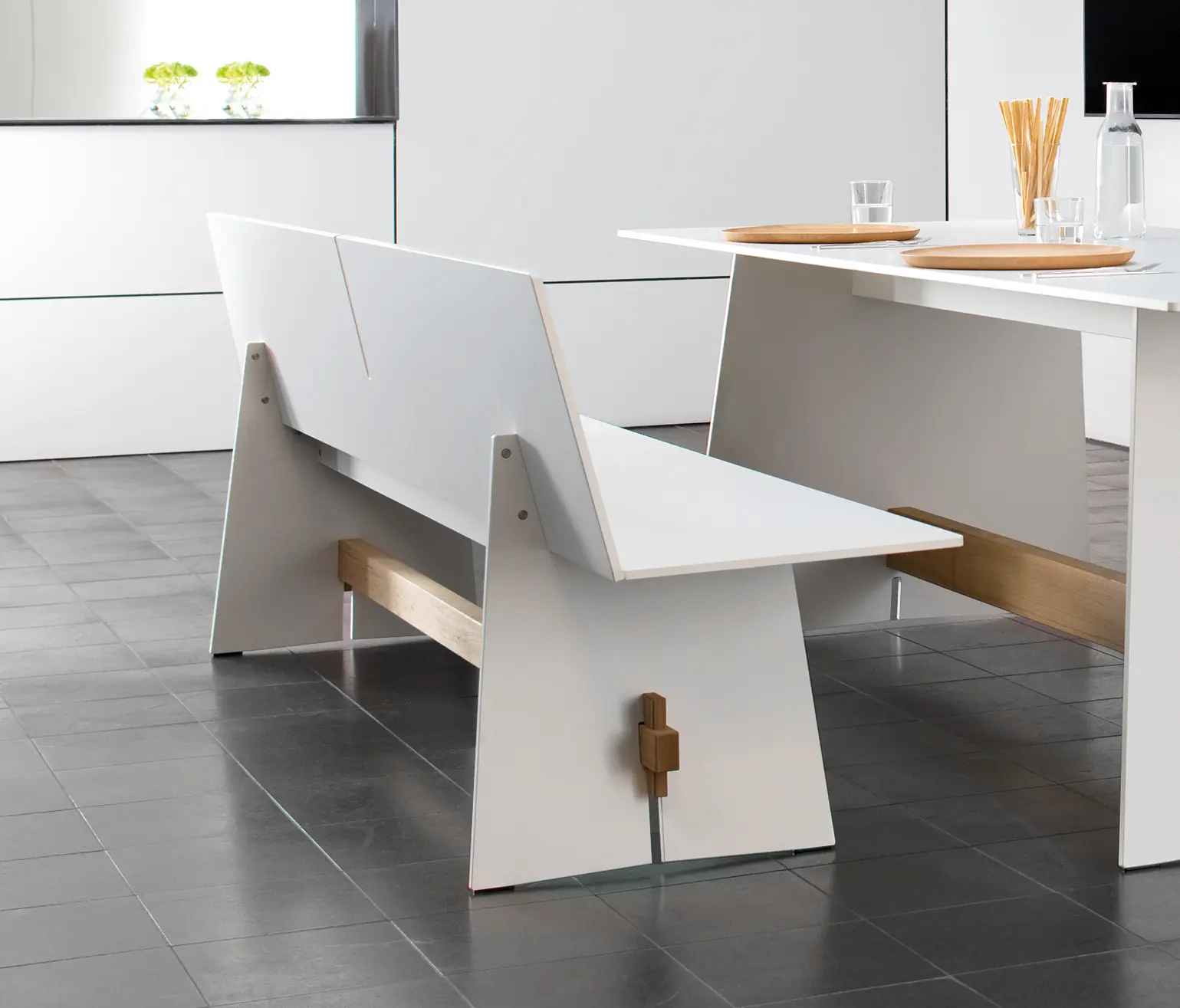 conmoto - Tension bench with backrest