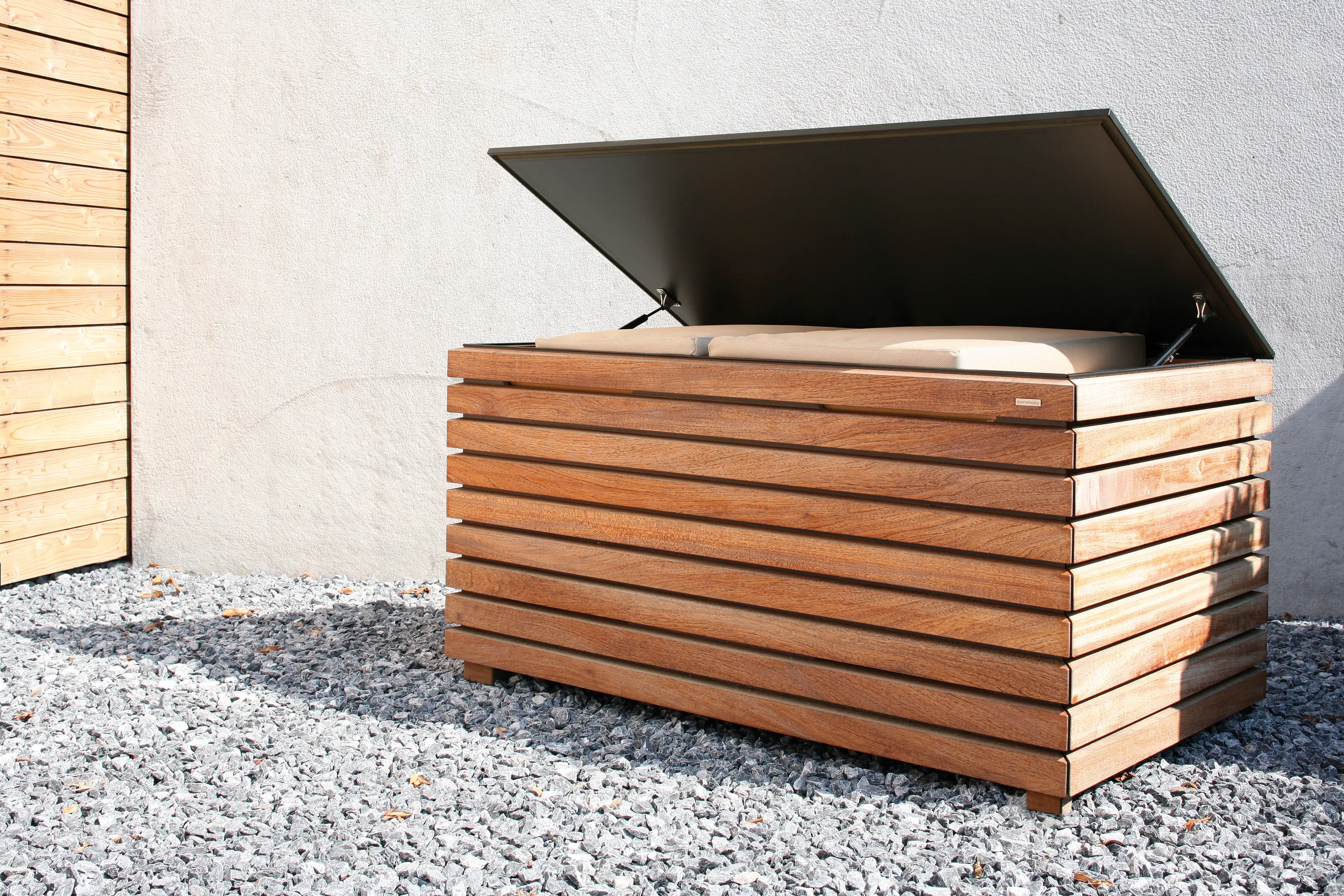 conmoto - Forte cushion box