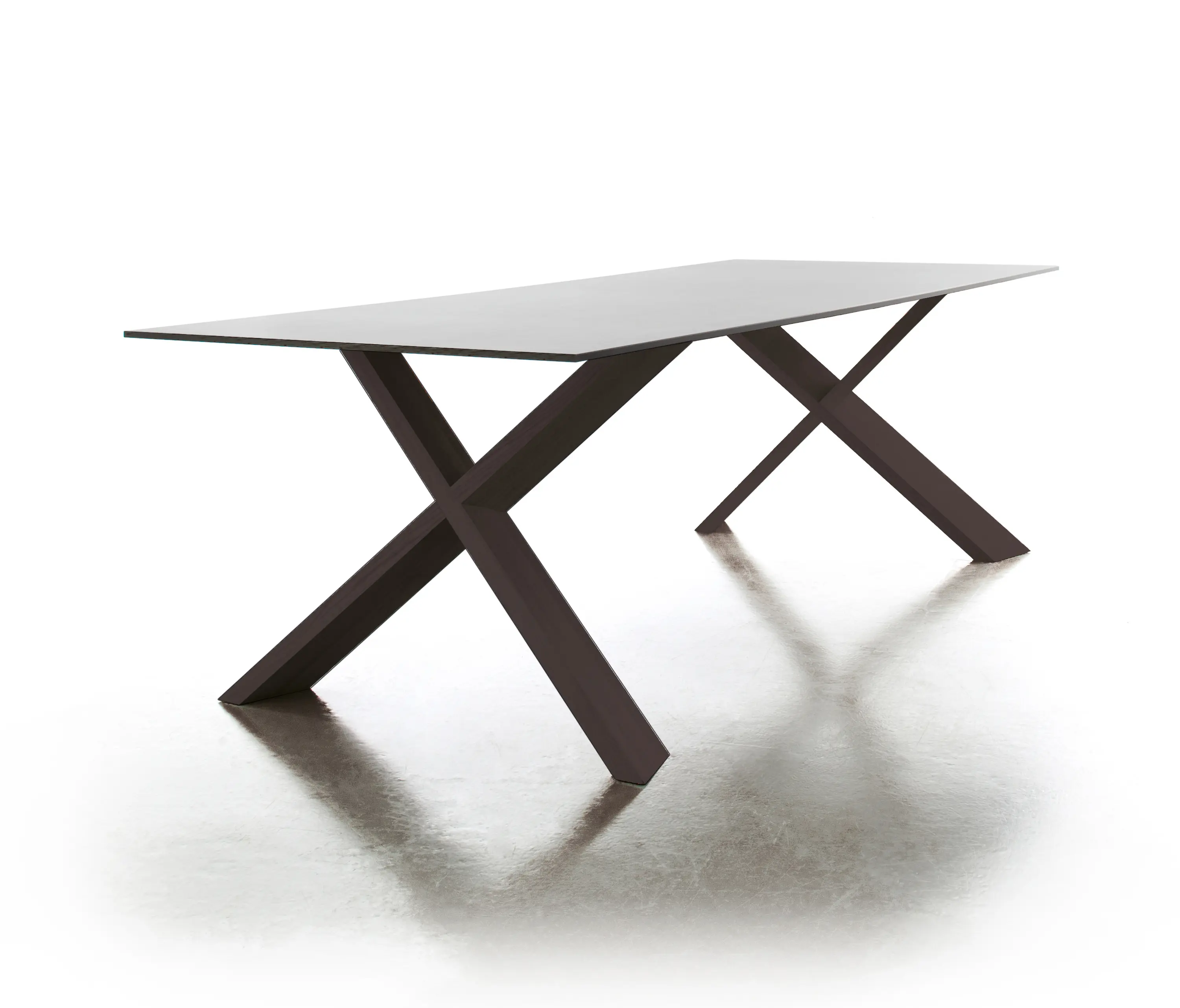 conmoto - X-Man table