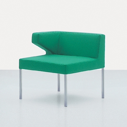 Mostra il prodotto Key armchair del produttore Derin