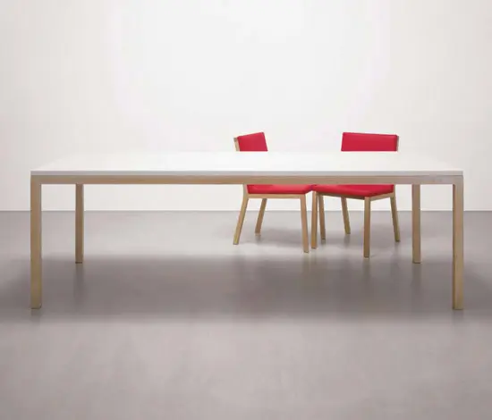 Dune - Margot Table