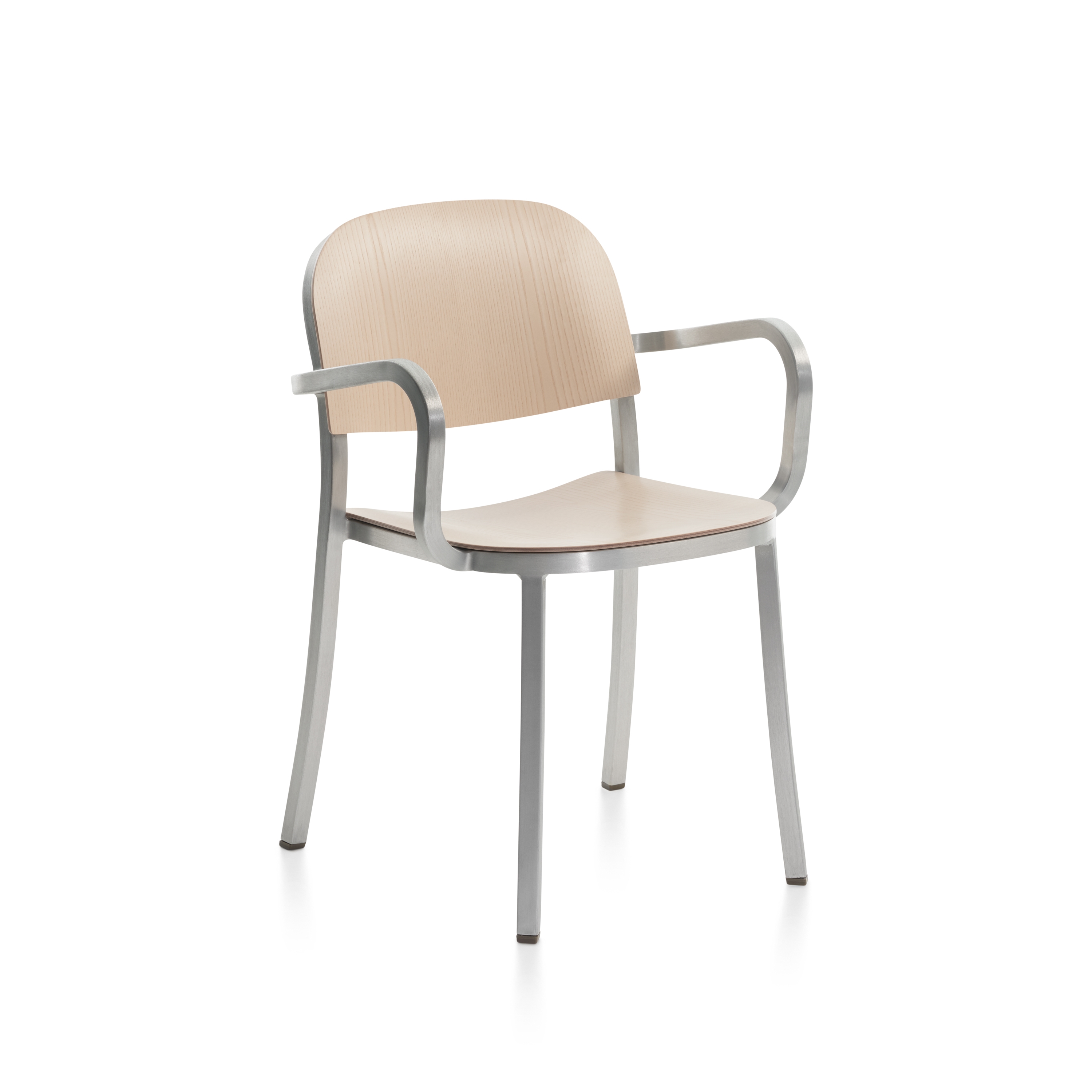 Mostrar el producto 1 Inch Armchair del fabricante emeco