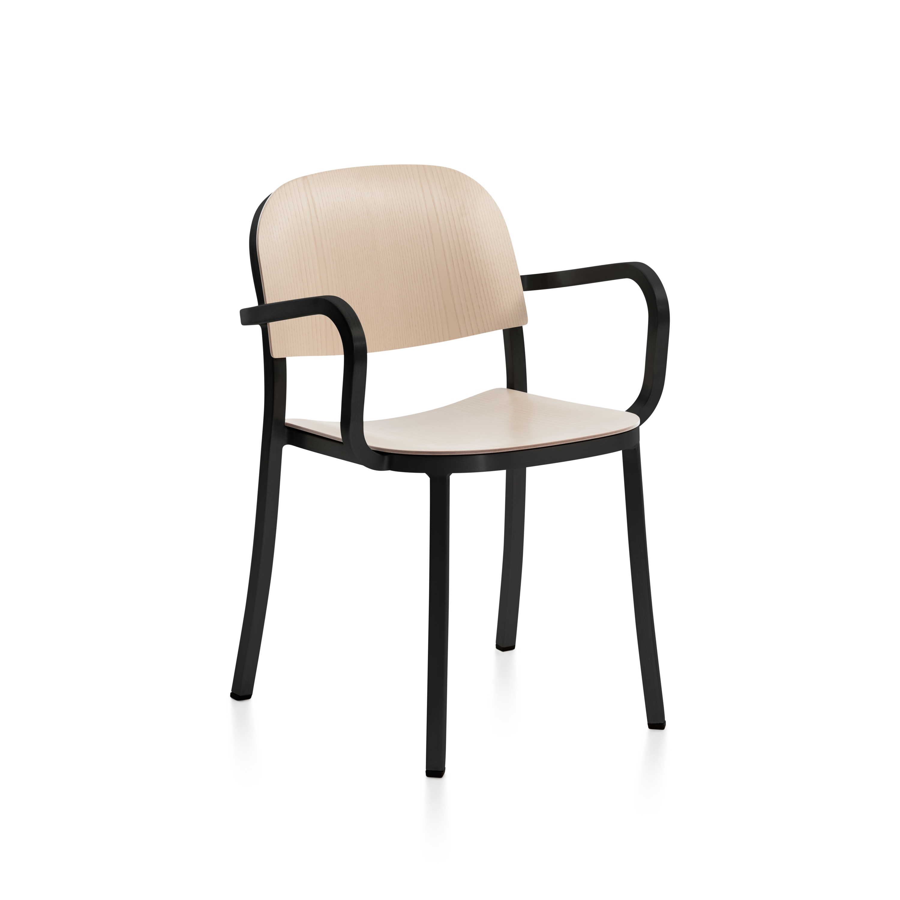Mostrar el producto 1 Inch Armchair del fabricante emeco