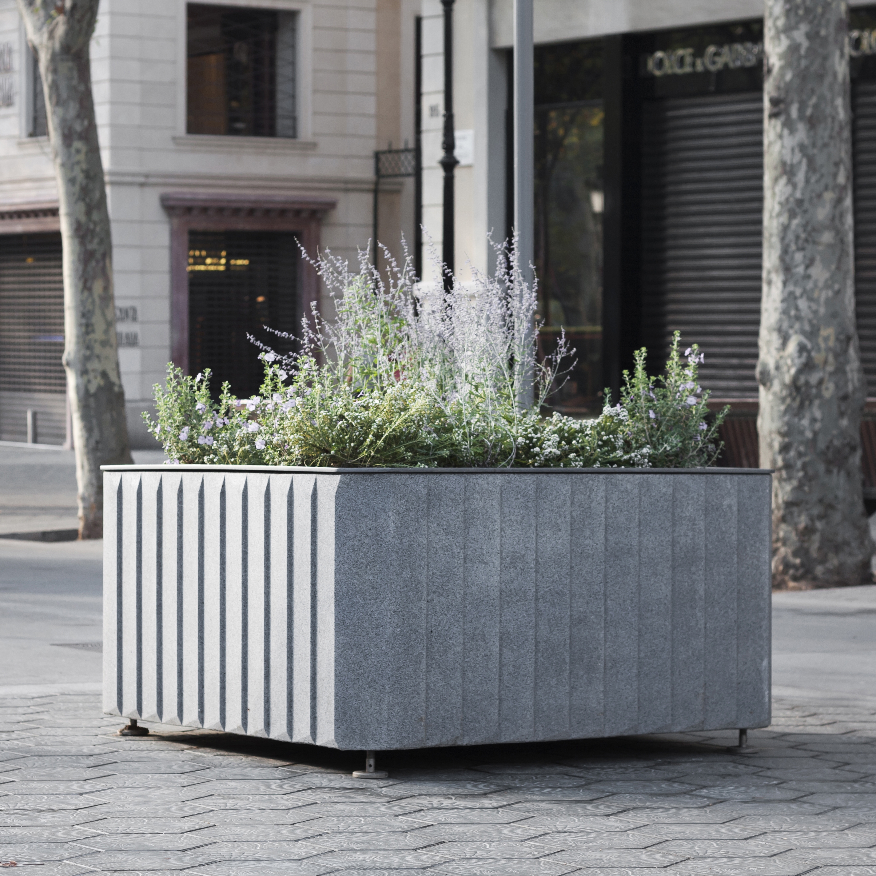 Display product Hidrojardinera from manufacturer Escofet 1886