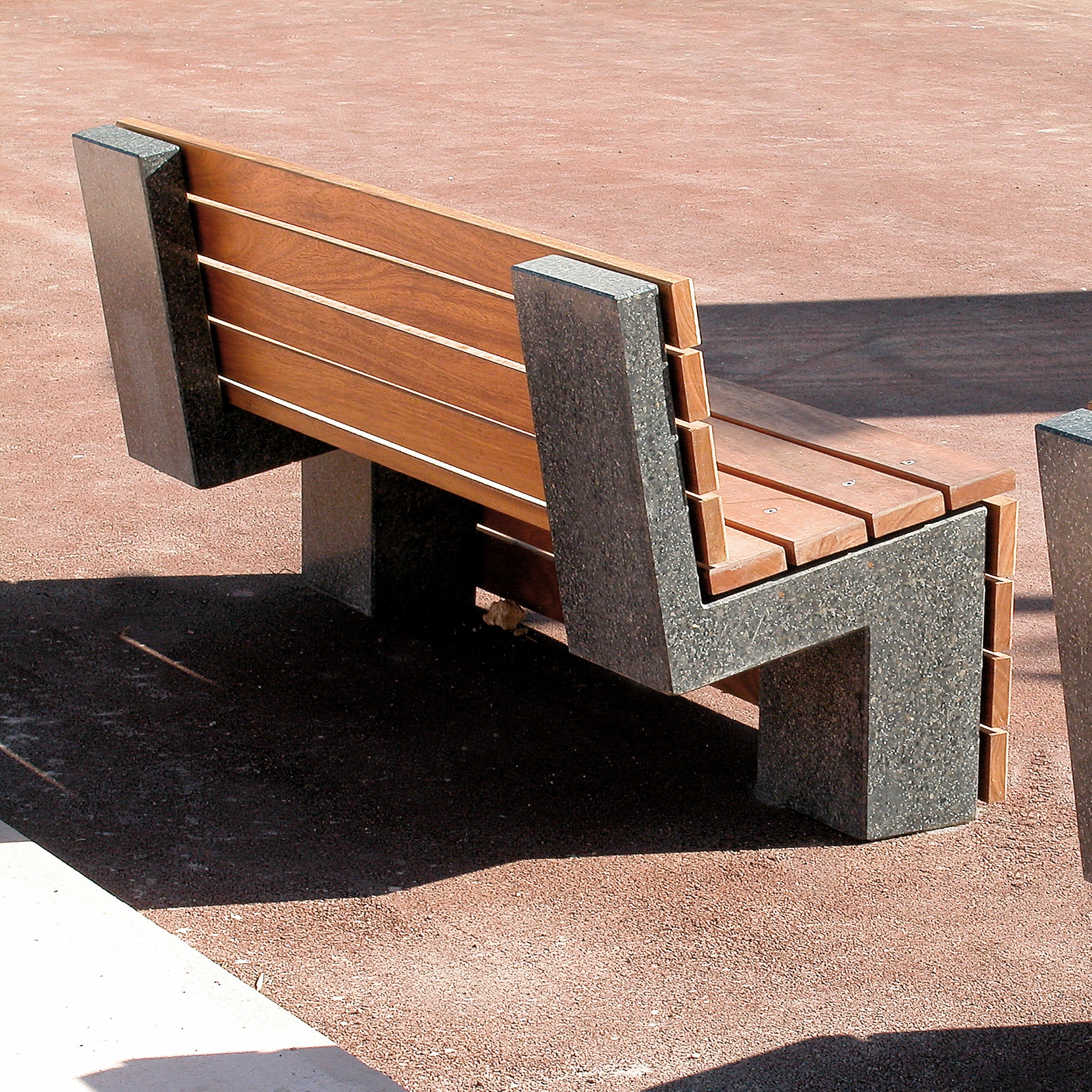 Mostrar el producto Nigra | Bench del fabricante Escofet 1886