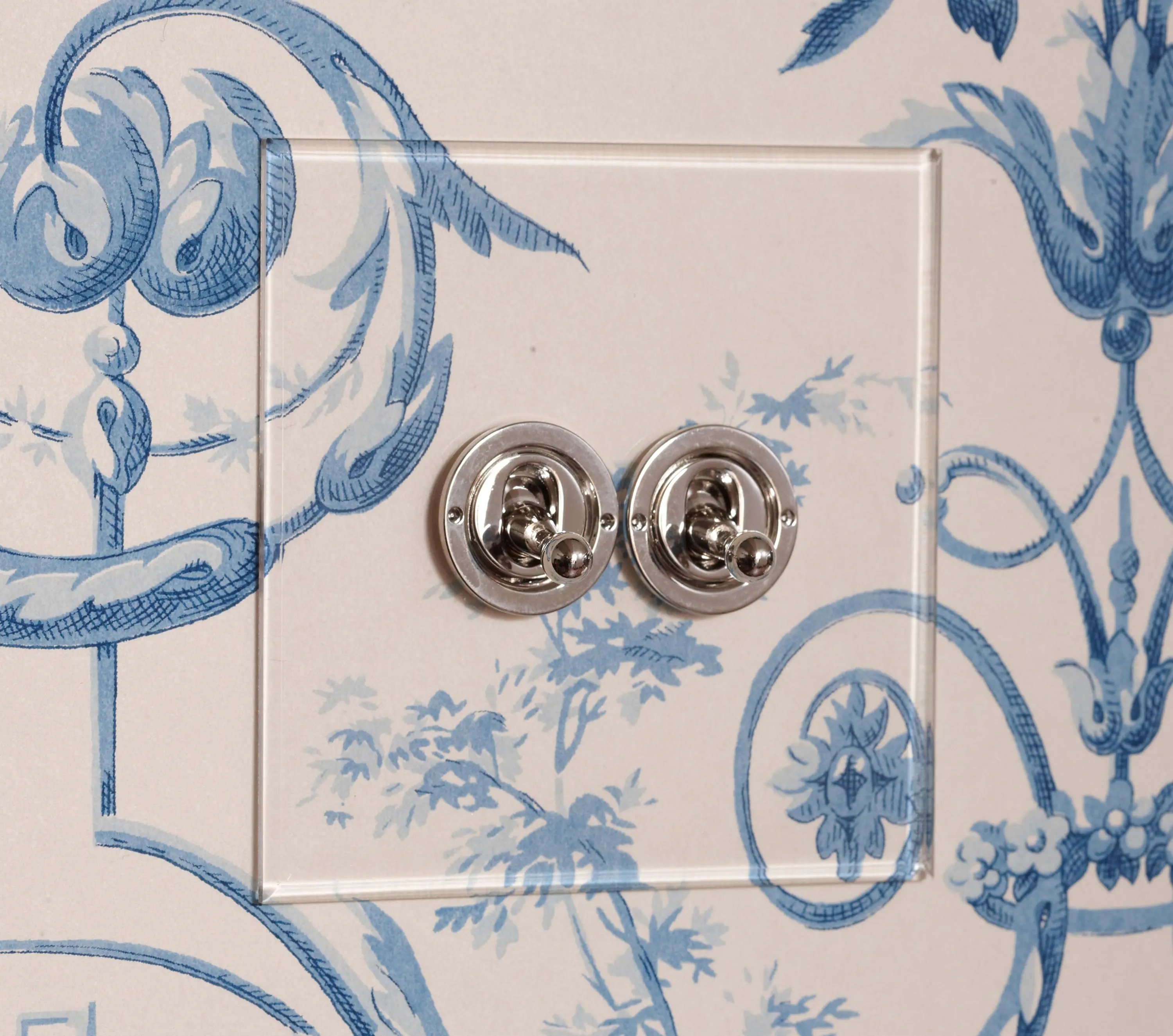 Forbes & Lomax - Unlacquered brass dolly switch