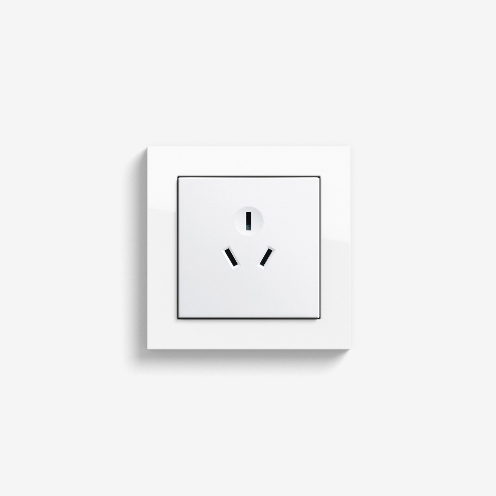 Display product E2 CH, EURO-US | Socket outlet Pure white glossy from manufacturer Gira