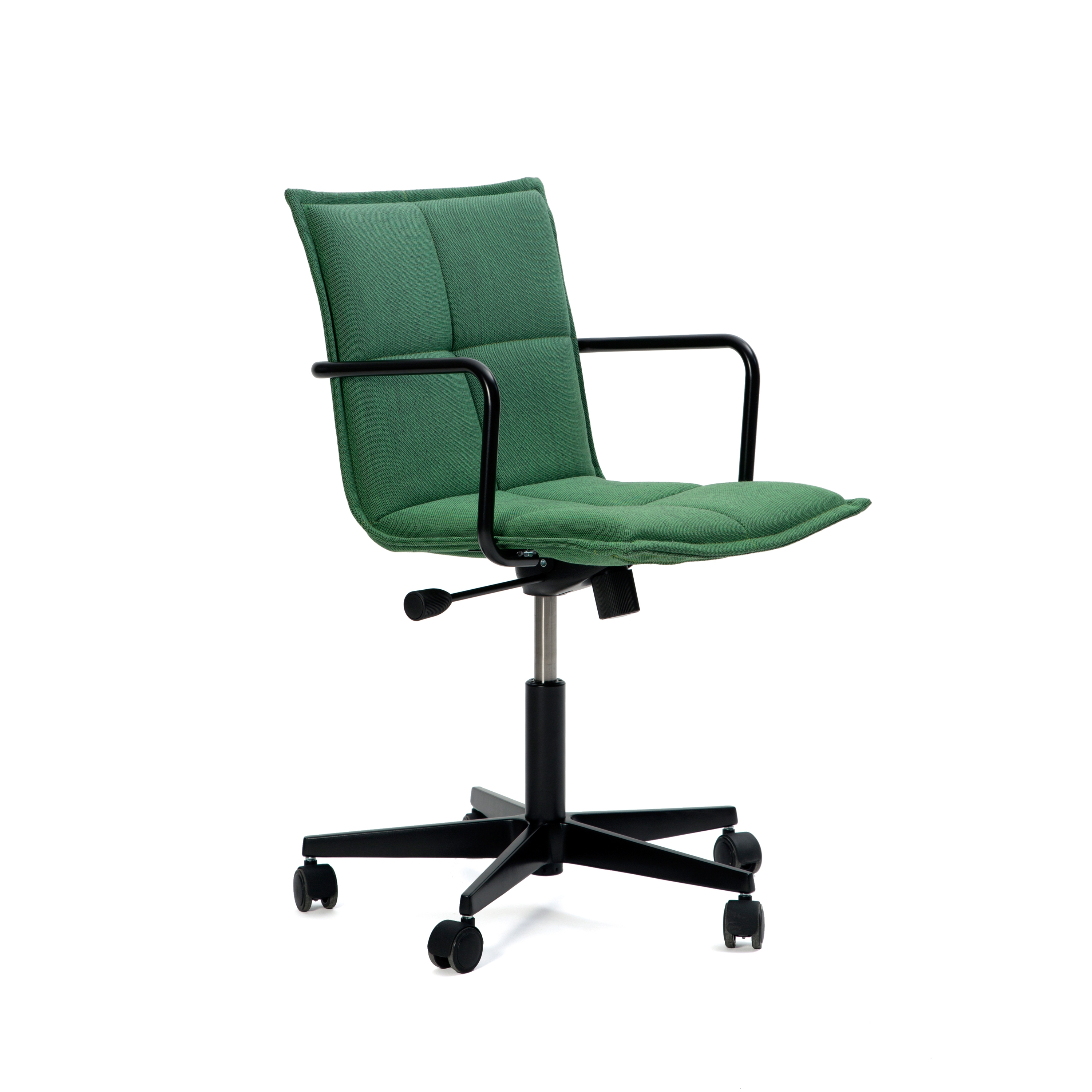 Display product Lab ZB Chair from manufacturer Inno