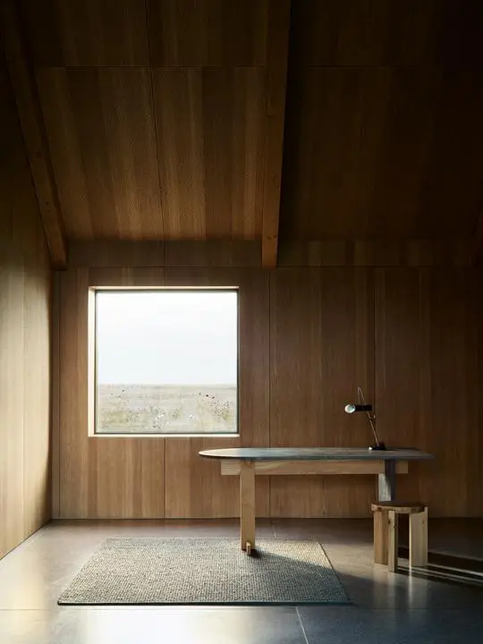 Kasthall - Fasad Uno | Dark Black 500