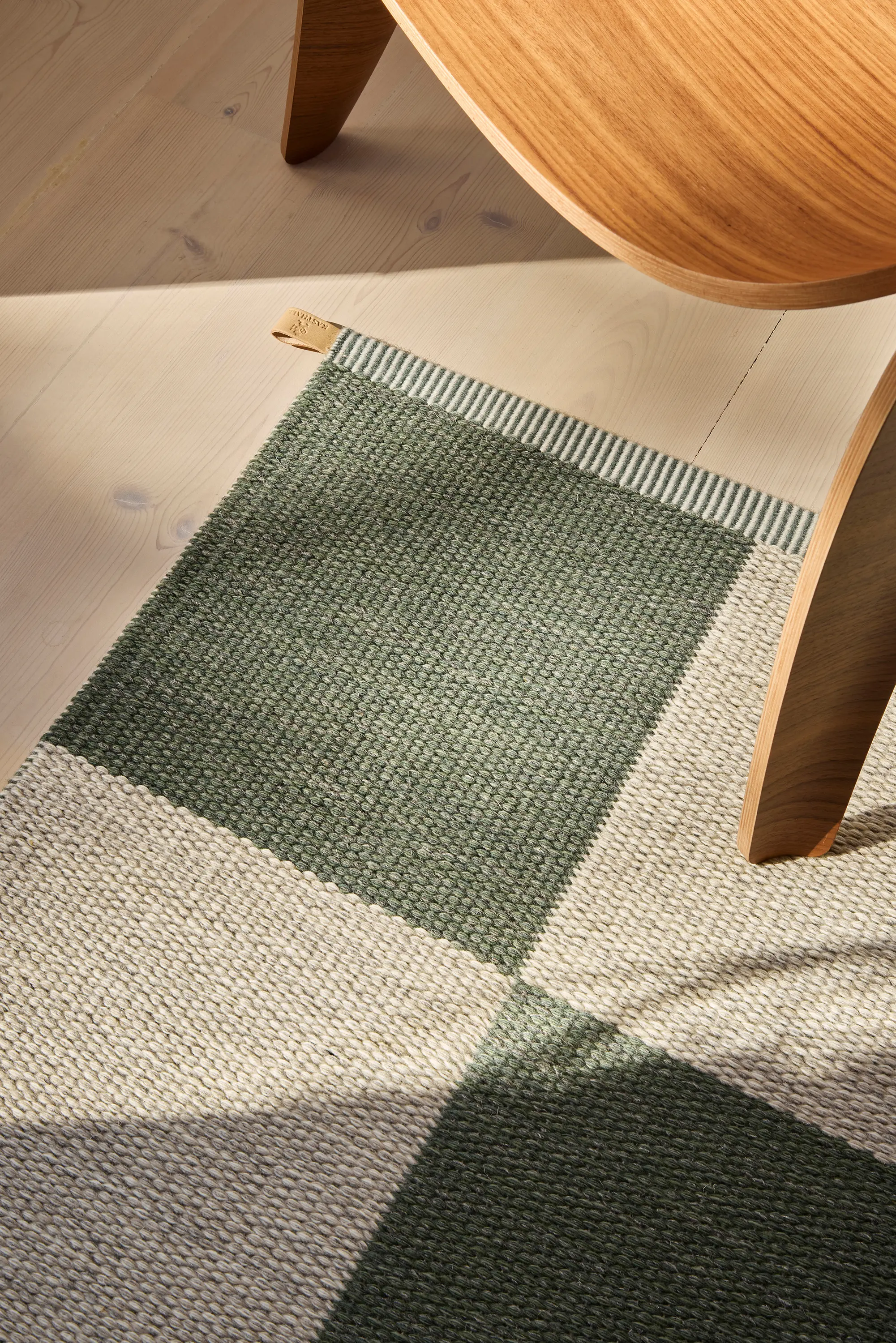 Kasthall - Checkerboard Icon | Grey Pear 350