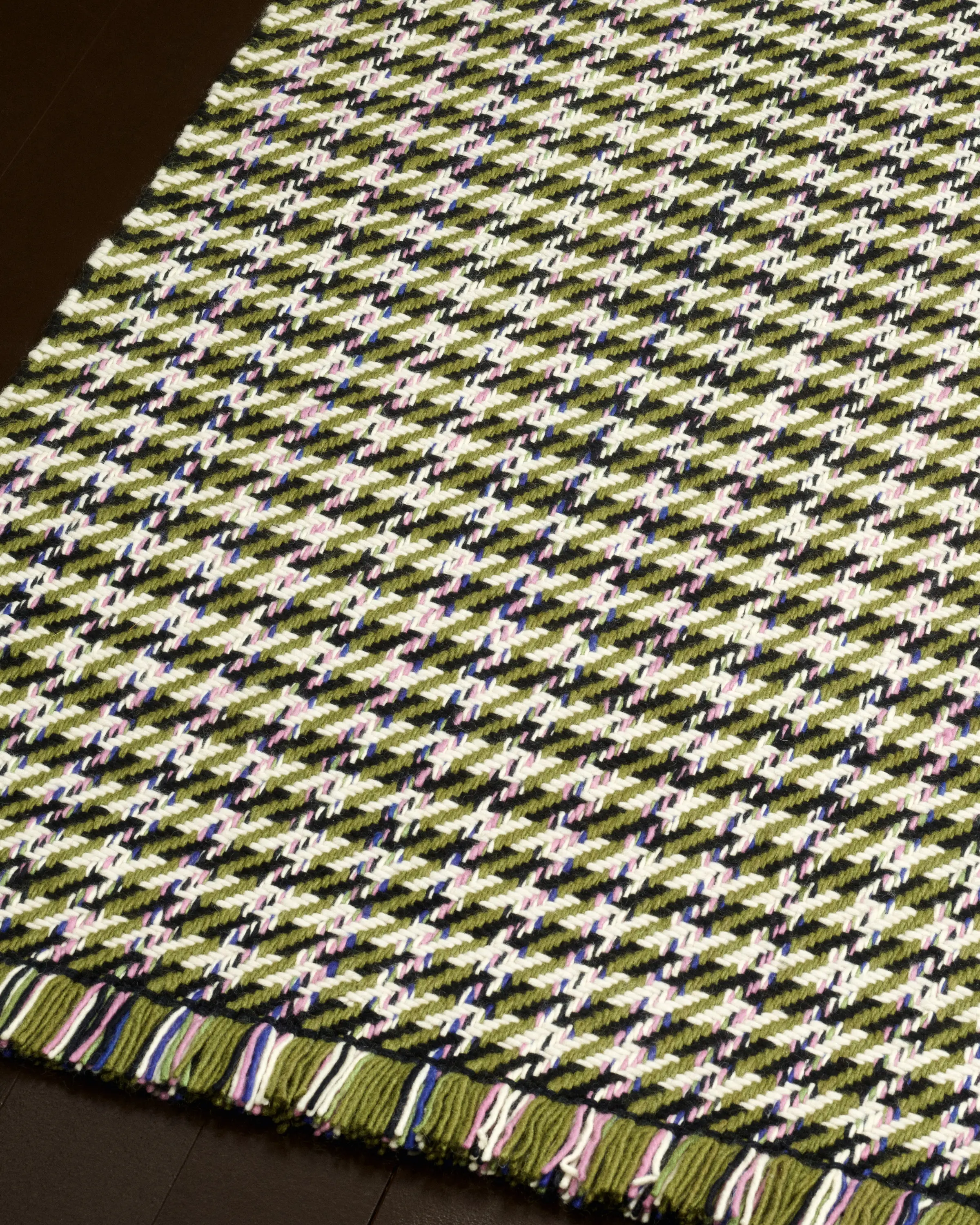 Kvadrat - Dashes - 0161