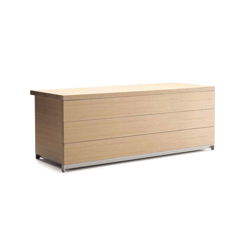 Display product Mida from manufacturer Maxalto