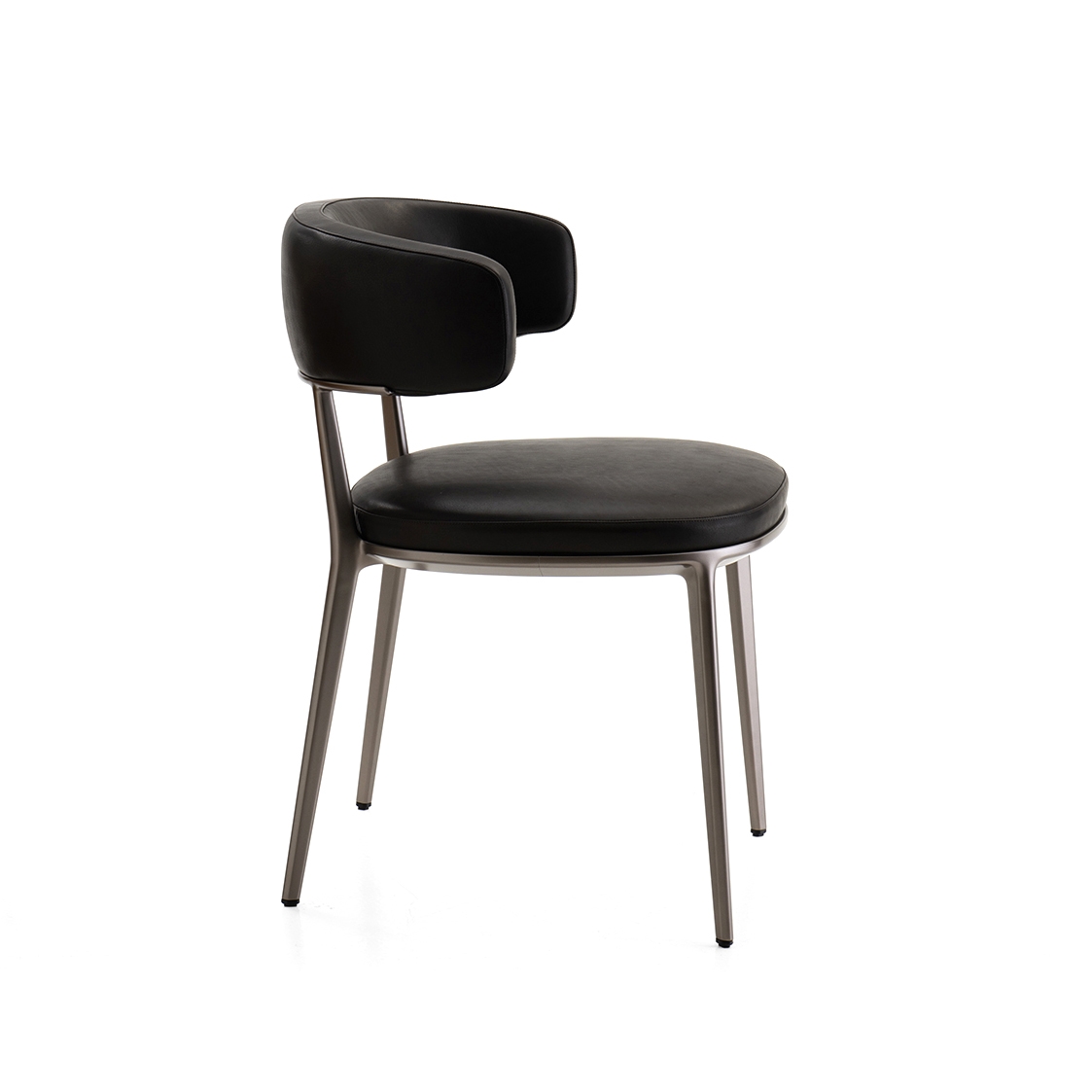 Display product Caratos Chair from manufacturer Maxalto