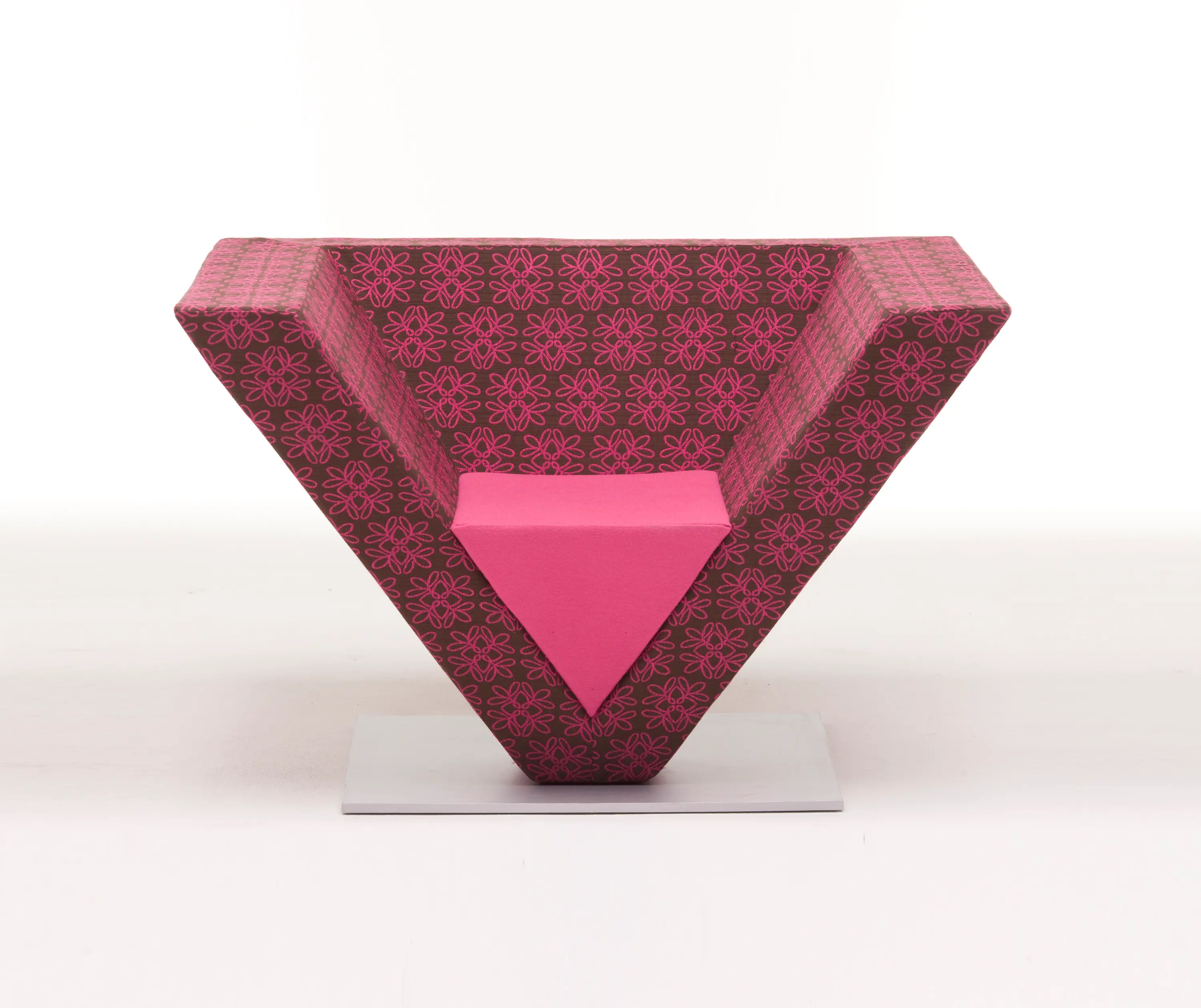 PYRAMID - Armchairs from Nienkämper | Architonic