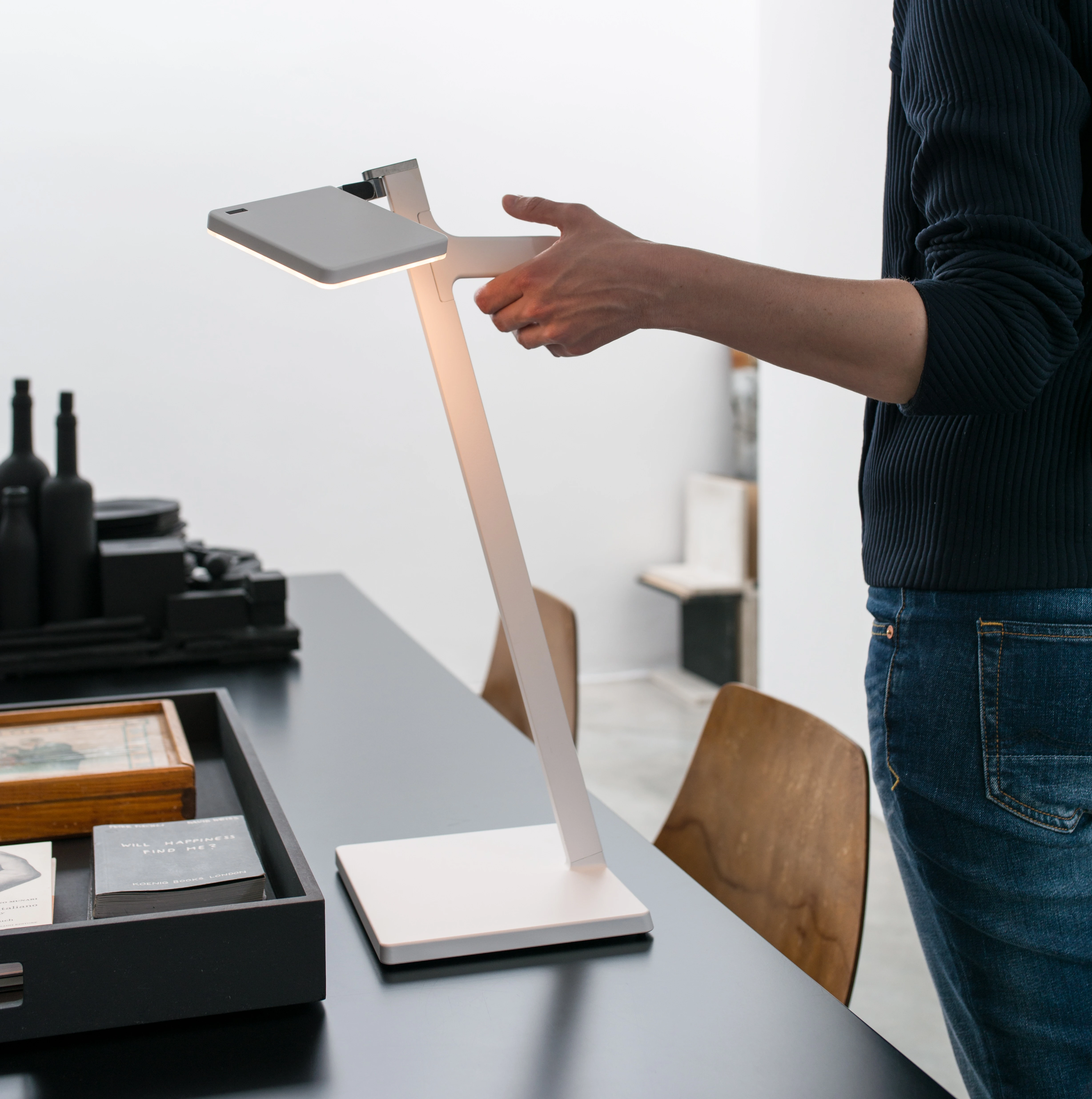 CABLELESS LUMINAIRES