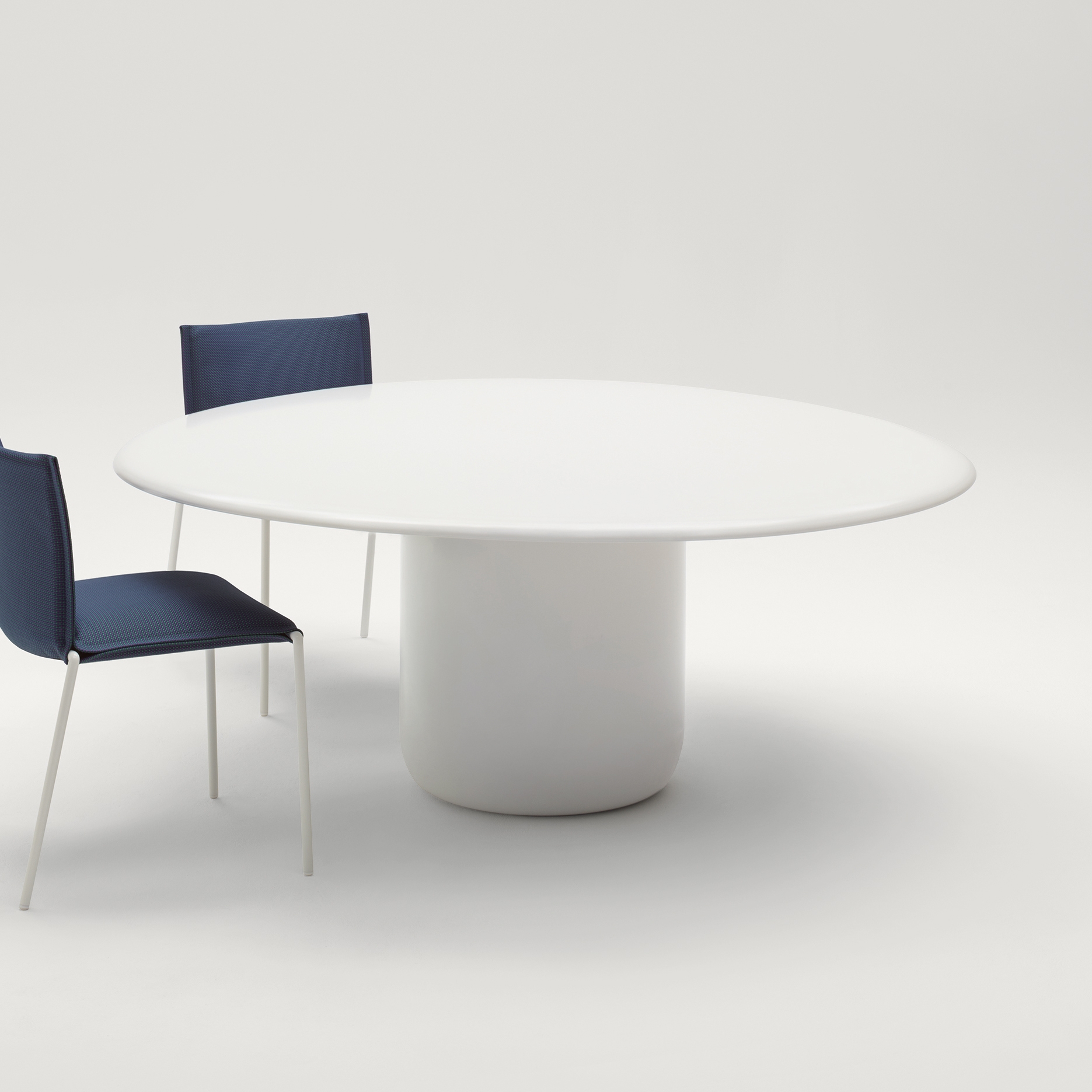 Display product Gon from manufacturer Paola Lenti