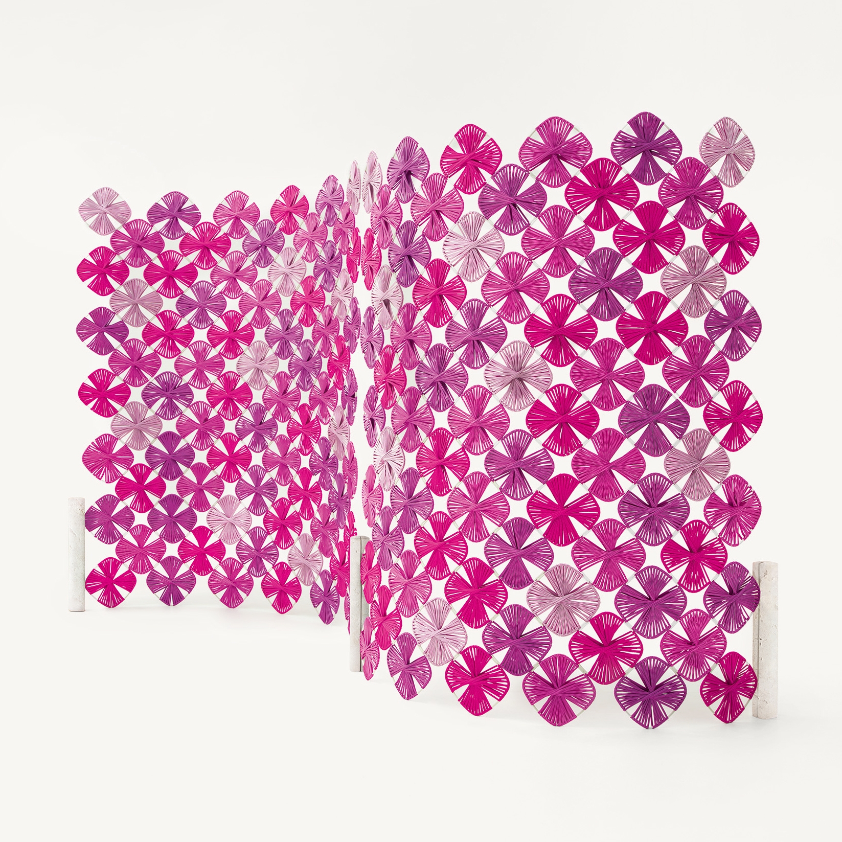Display product Loto from manufacturer Paola Lenti