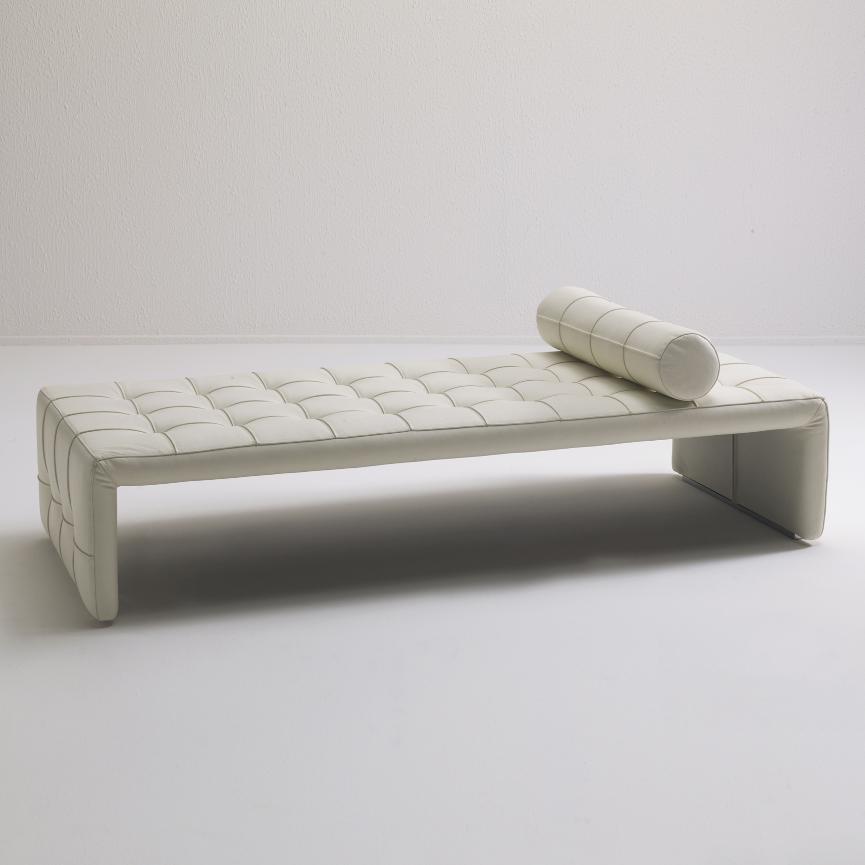 Display product Scarlett from manufacturer Porada
