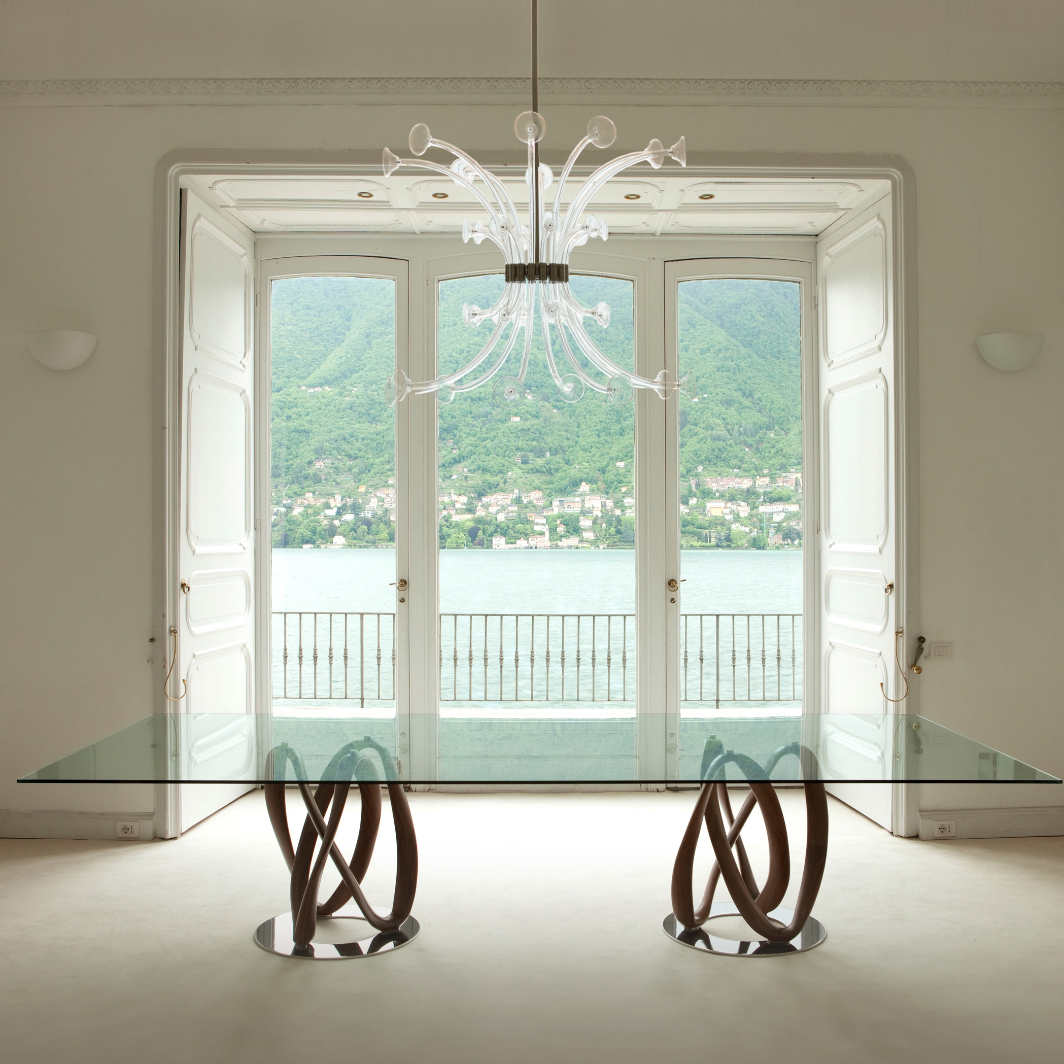Display product Infinity due basi piano cristallo - rettangolare from manufacturer Porada