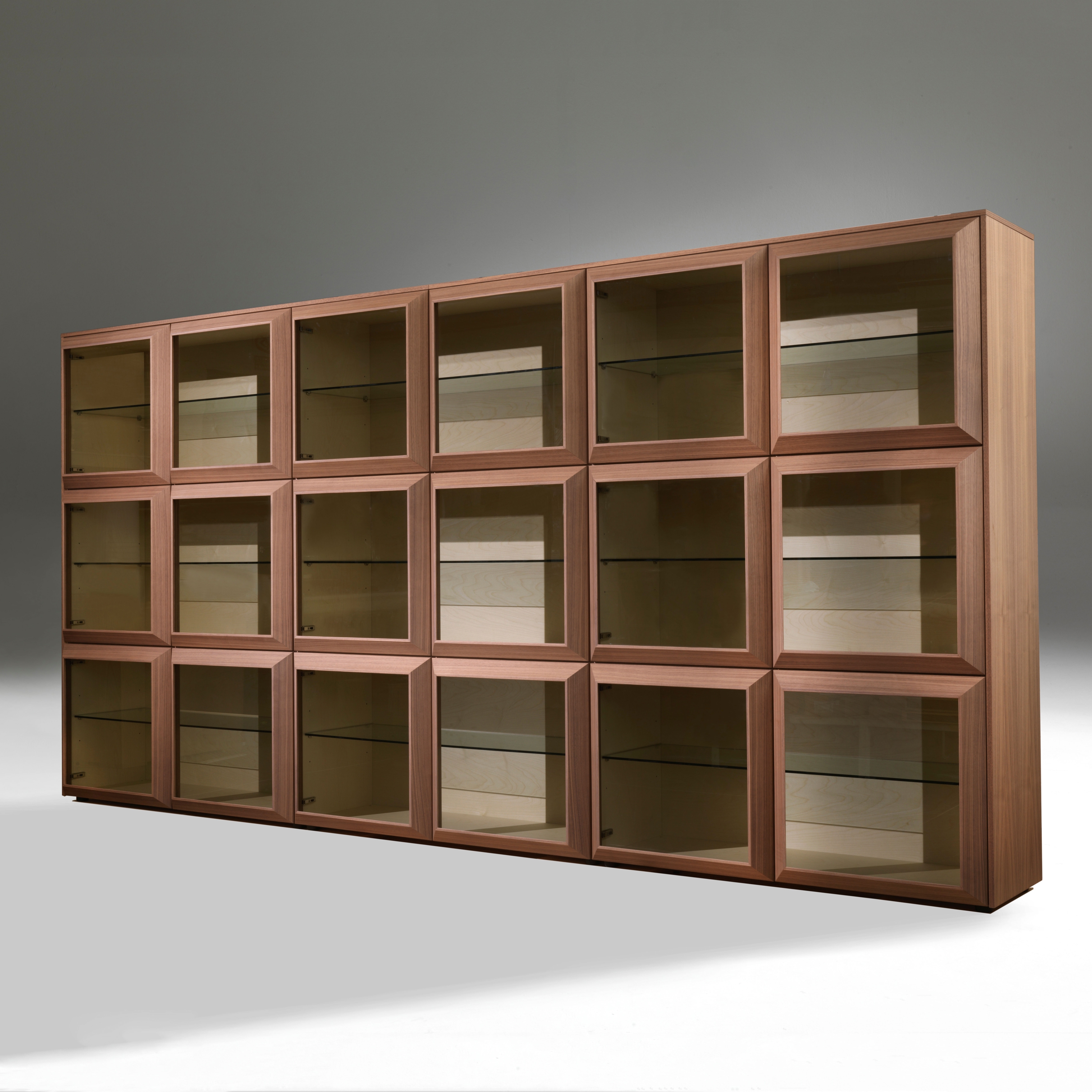 Display product Kvadro from manufacturer Porada