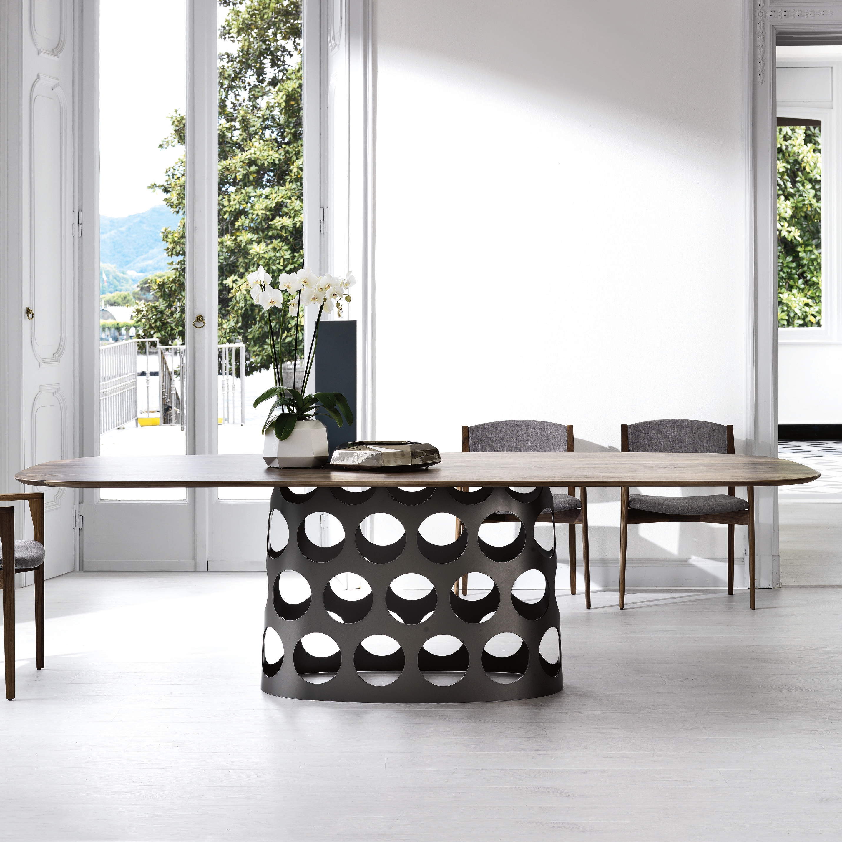 Display product Jean from manufacturer Porada