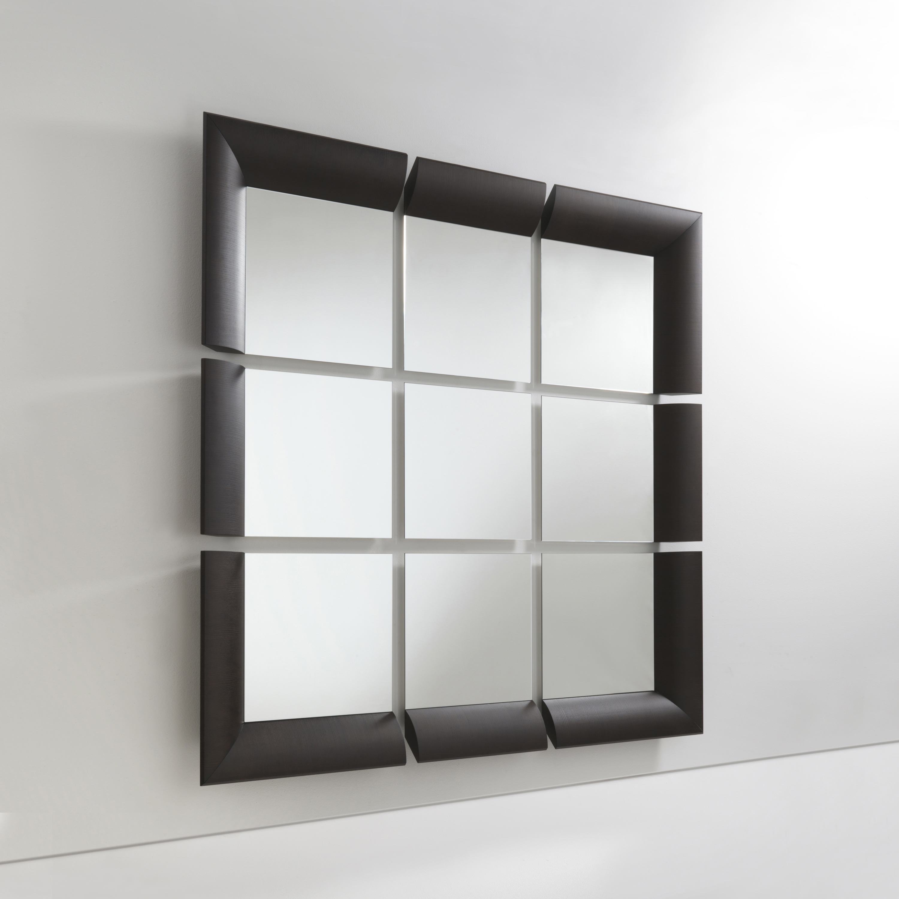 Display product Triple from manufacturer Porada