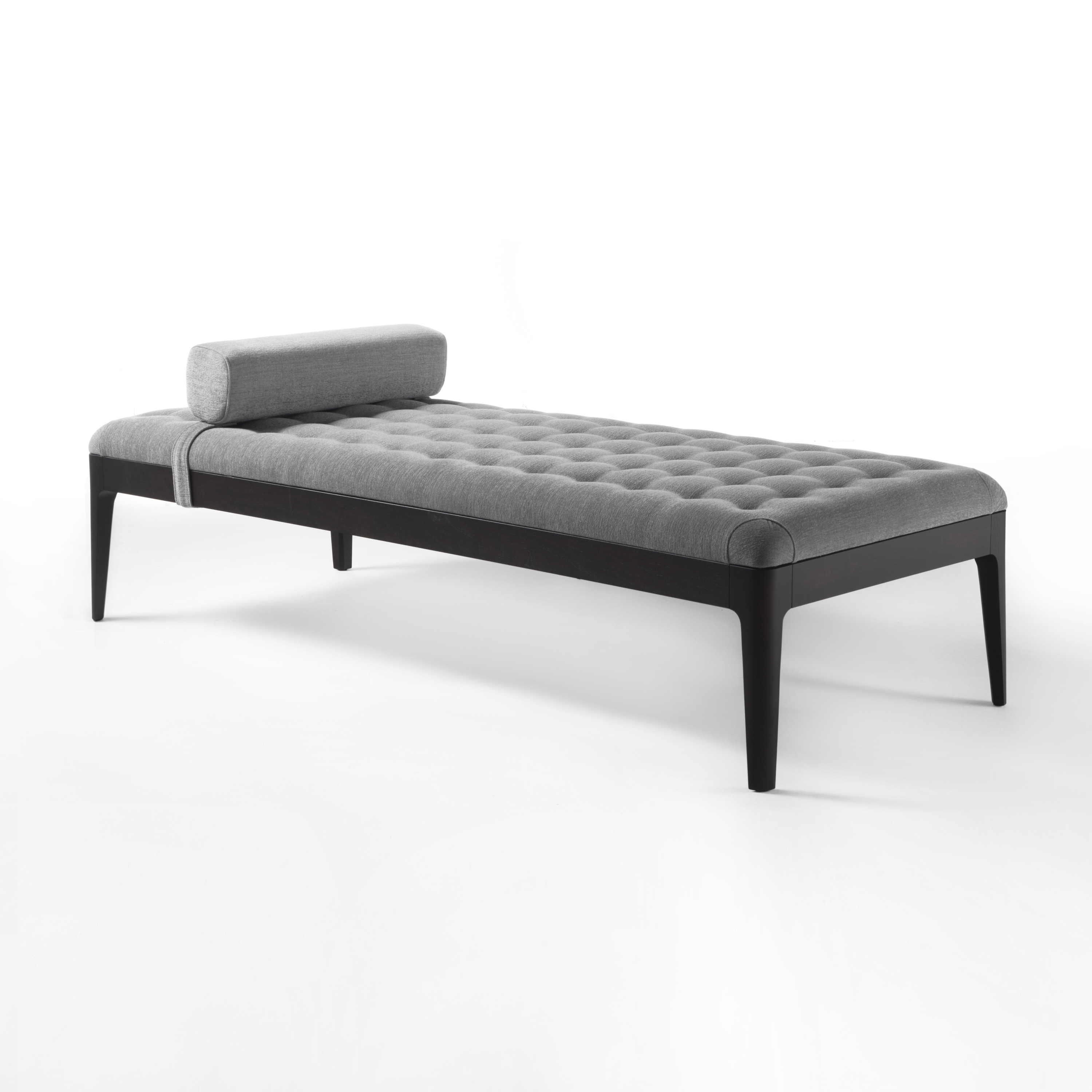 Display product Webby day bed from manufacturer Porada