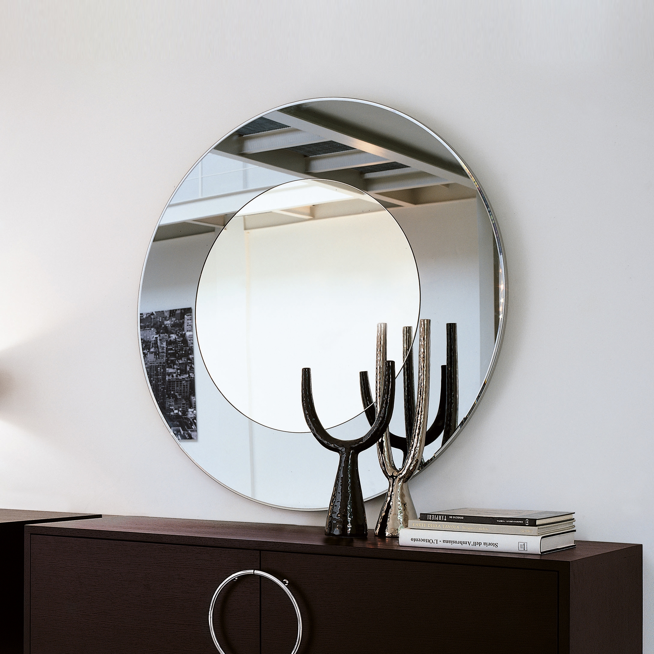 Display product Four Seasons Glass from manufacturer Porada