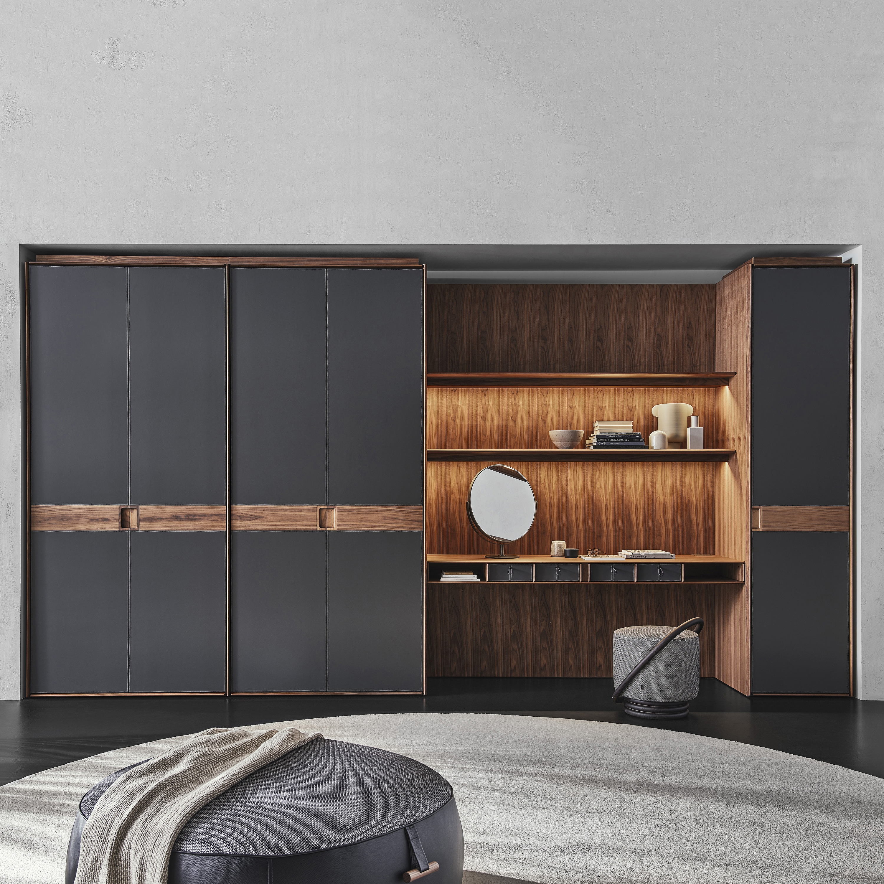 Display product My Closet from manufacturer Porada