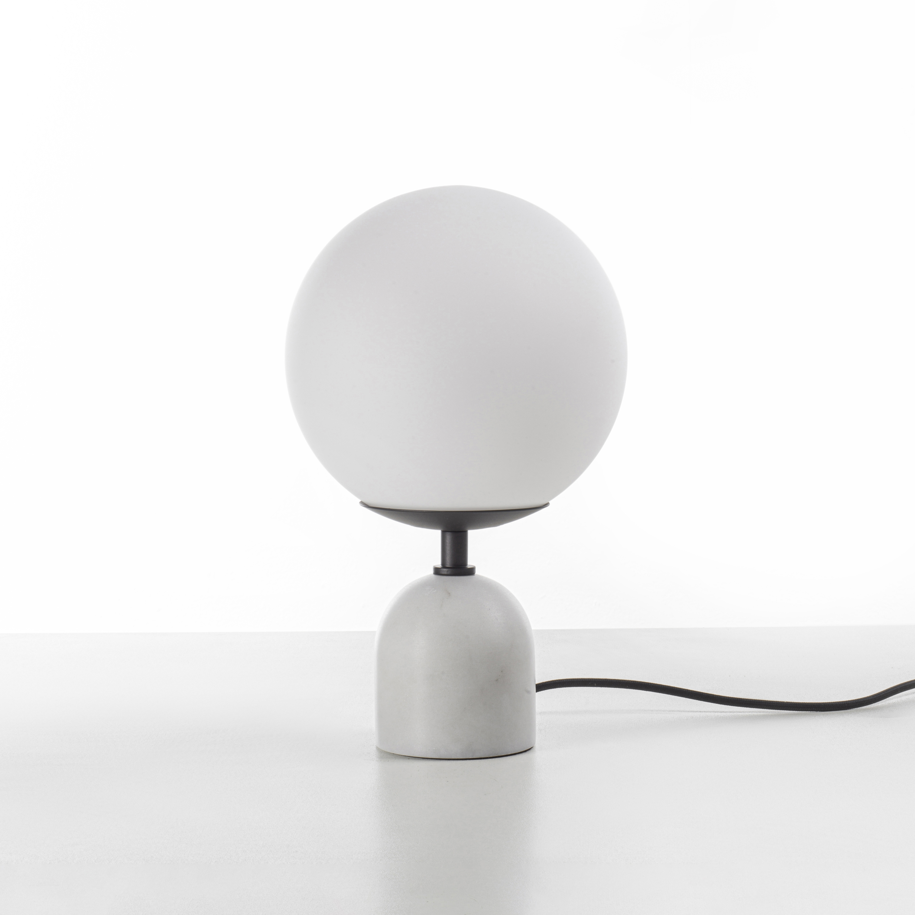 Mostra il prodotto Ekero Lamp del produttore Porada