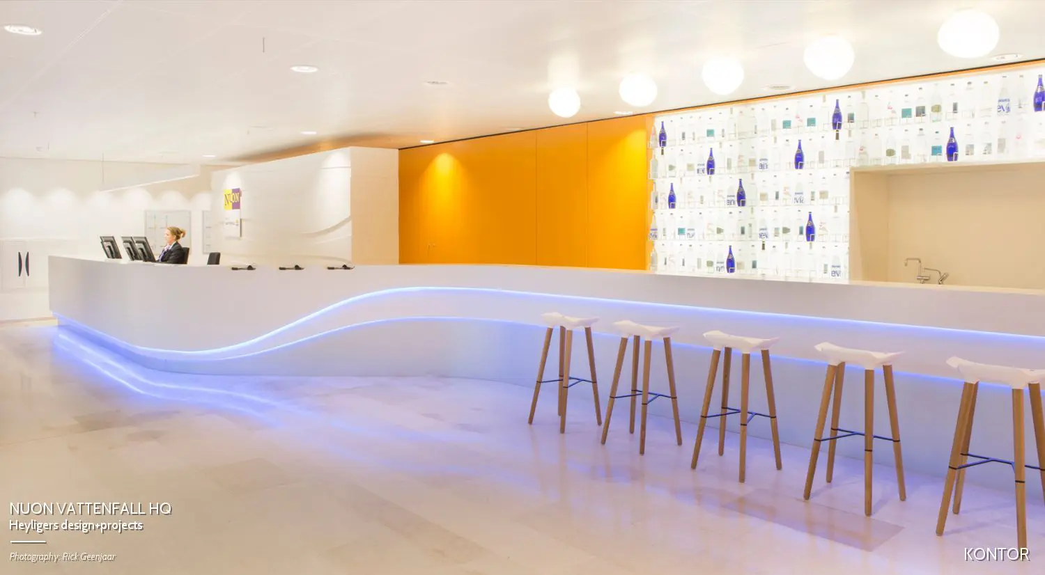 Quinze & Milan - Pilot Bar Table Square
