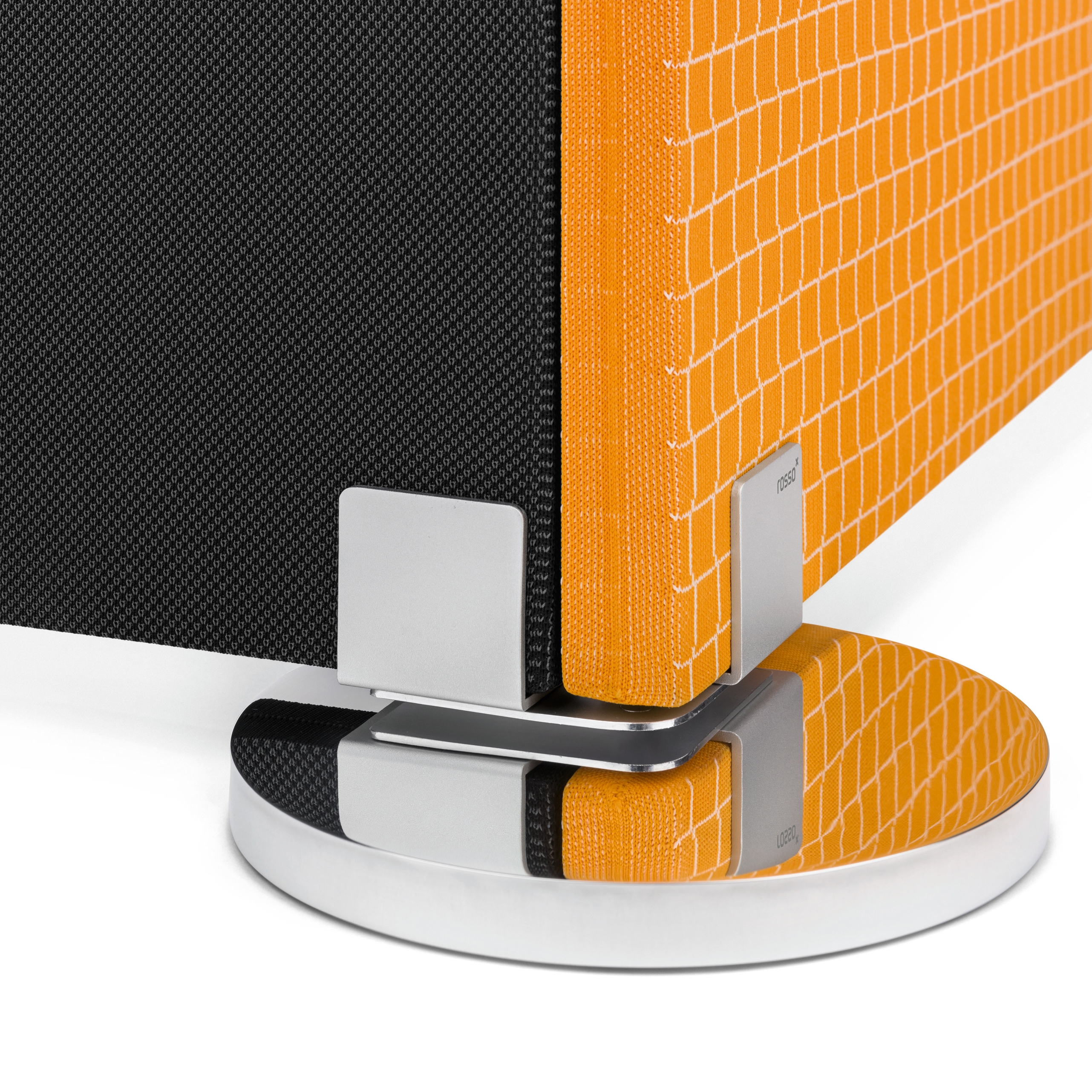 Display product Team Binder Series | Corner foot Puck from manufacturer Rosso