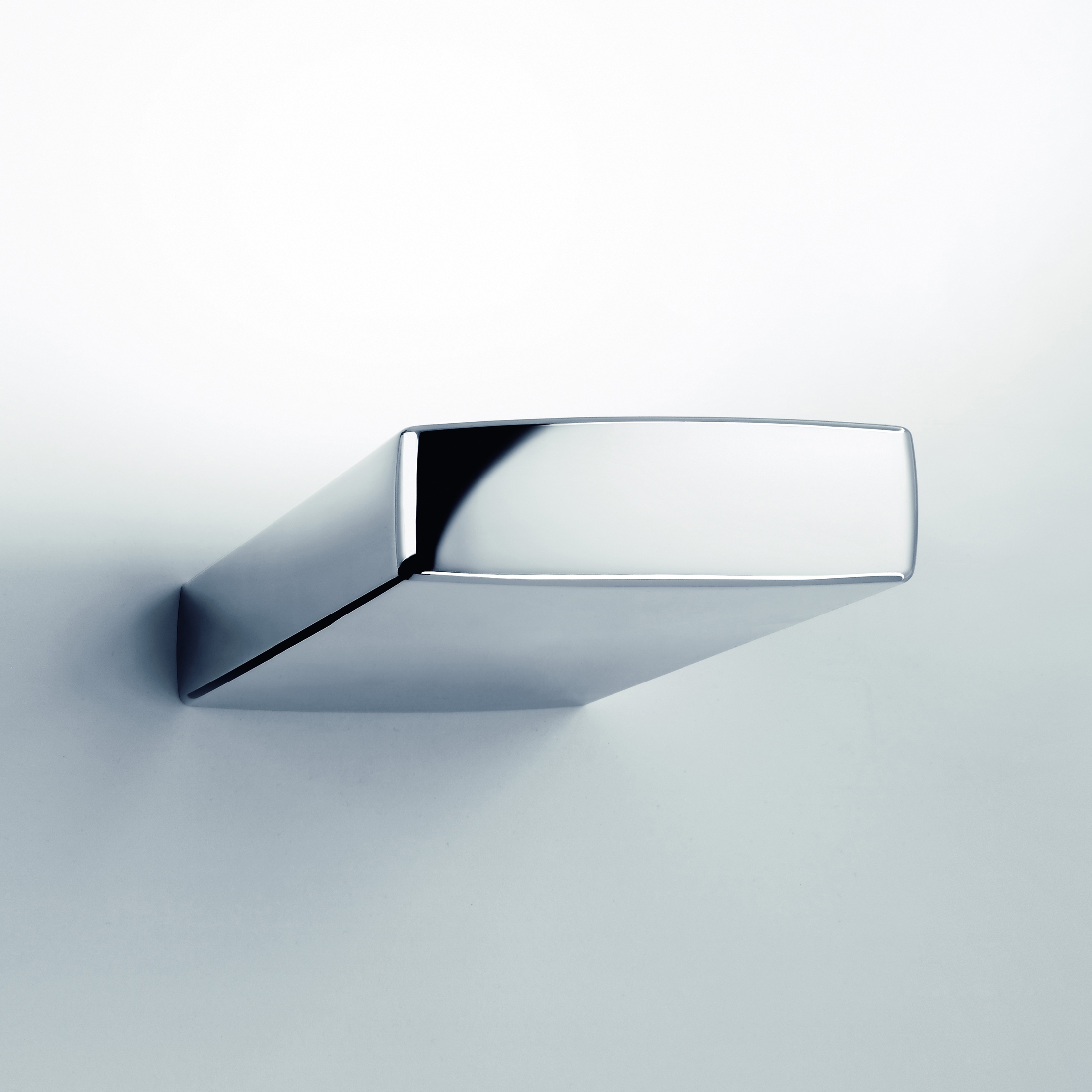 Mostra il prodotto New York Wall mounted del produttore Targetti
