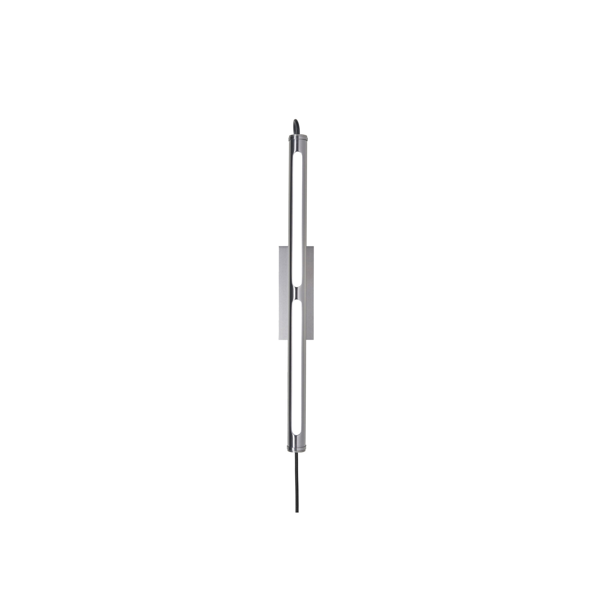 Mostra il prodotto Bloomsbury Wall - 500 - Steel (Cable - Wall Plug) del produttore RUBN 