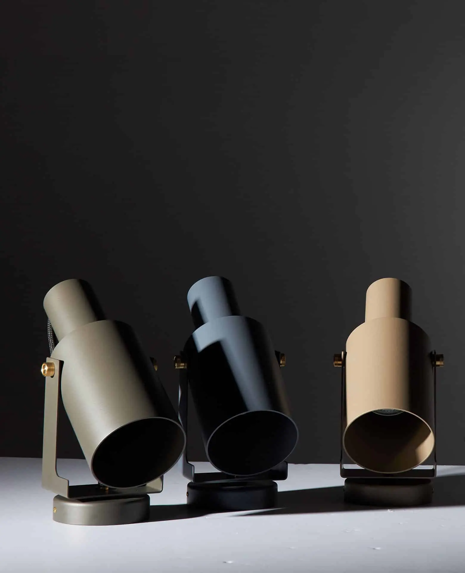 RUBN  - Volume 2 Wall - Small - White/Brass (With Cable)