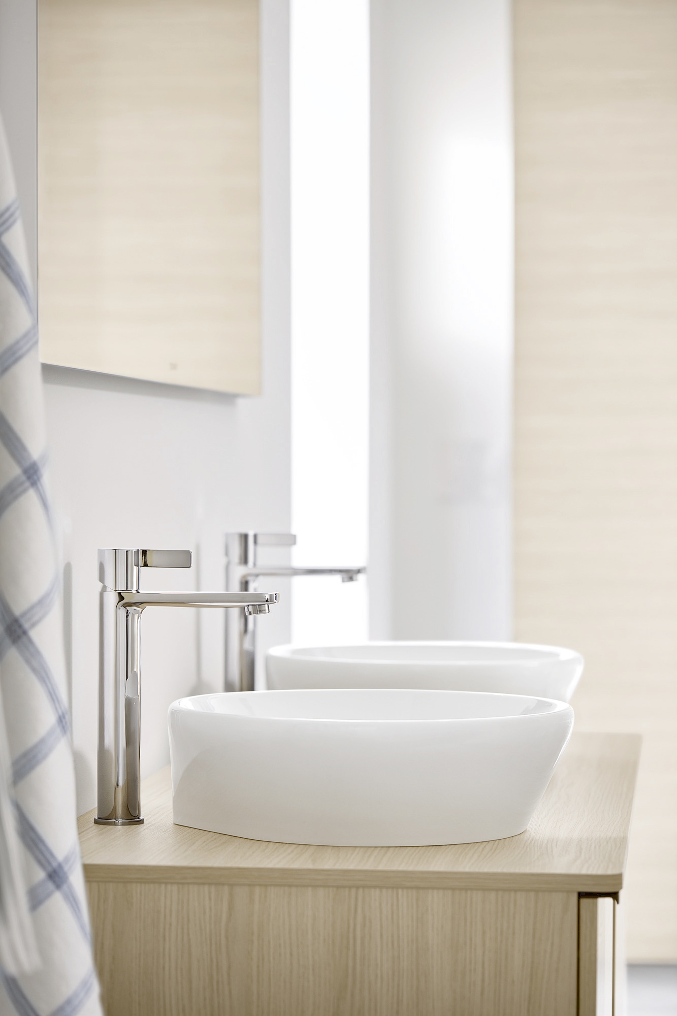 Produkt D-Neo - 
 Aufsatzbecken des Herstellers DURAVIT anzeigen