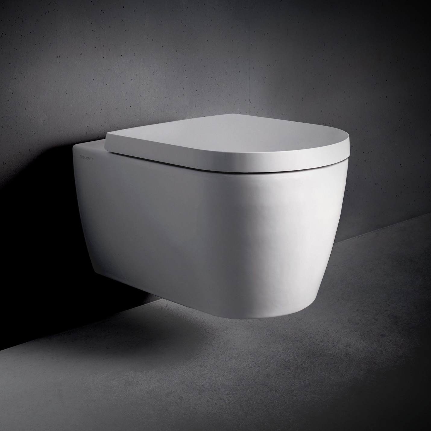 Mostra il prodotto ME by Starck Toilet wall-mounted Hero Edition del produttore DURAVIT