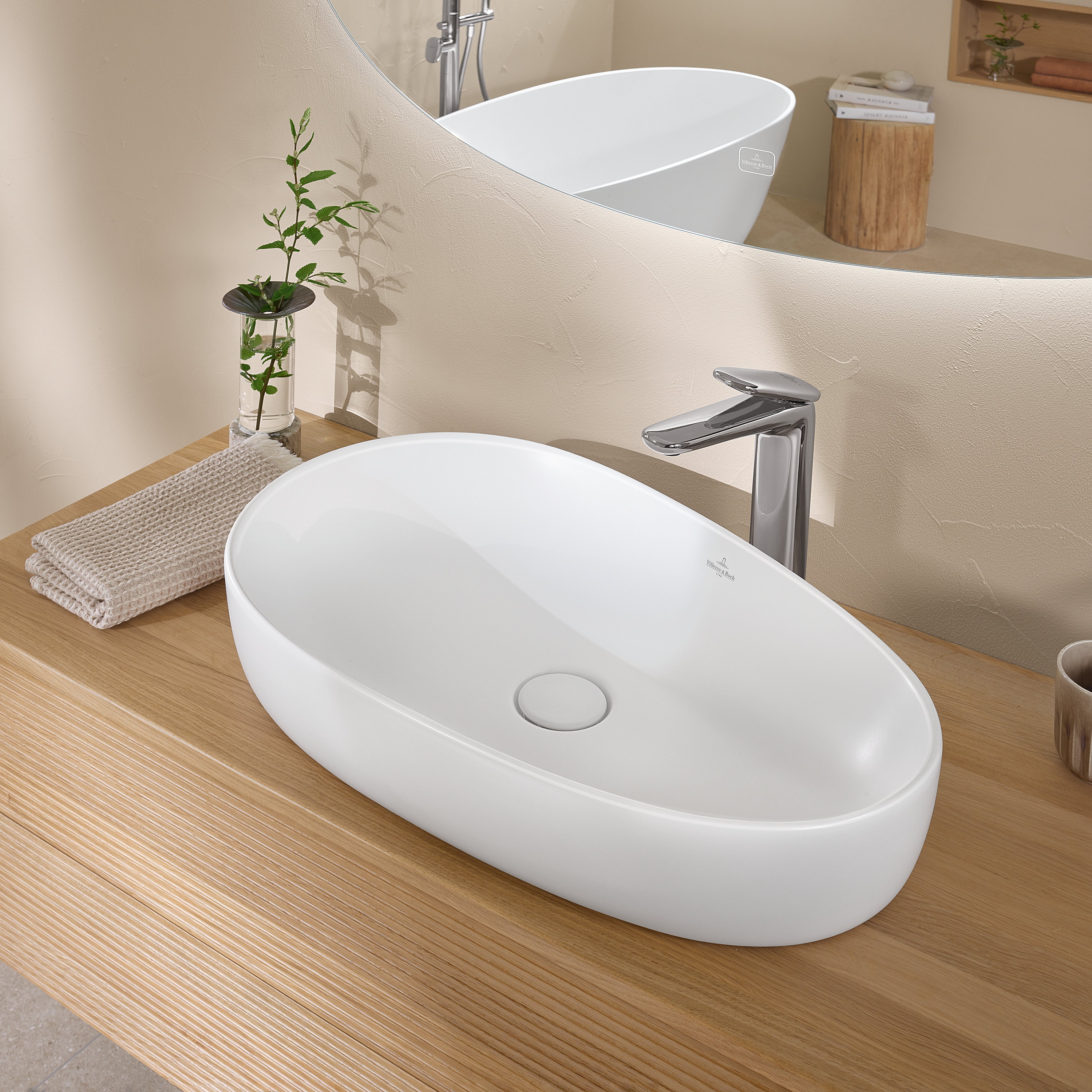 Afficher le produit Antao Vasque | à poser, 650 x 400 x 146 mm, Blanc CeramicPlus, sans trop-plein, non meulé du fabricant Villeroy & Boch