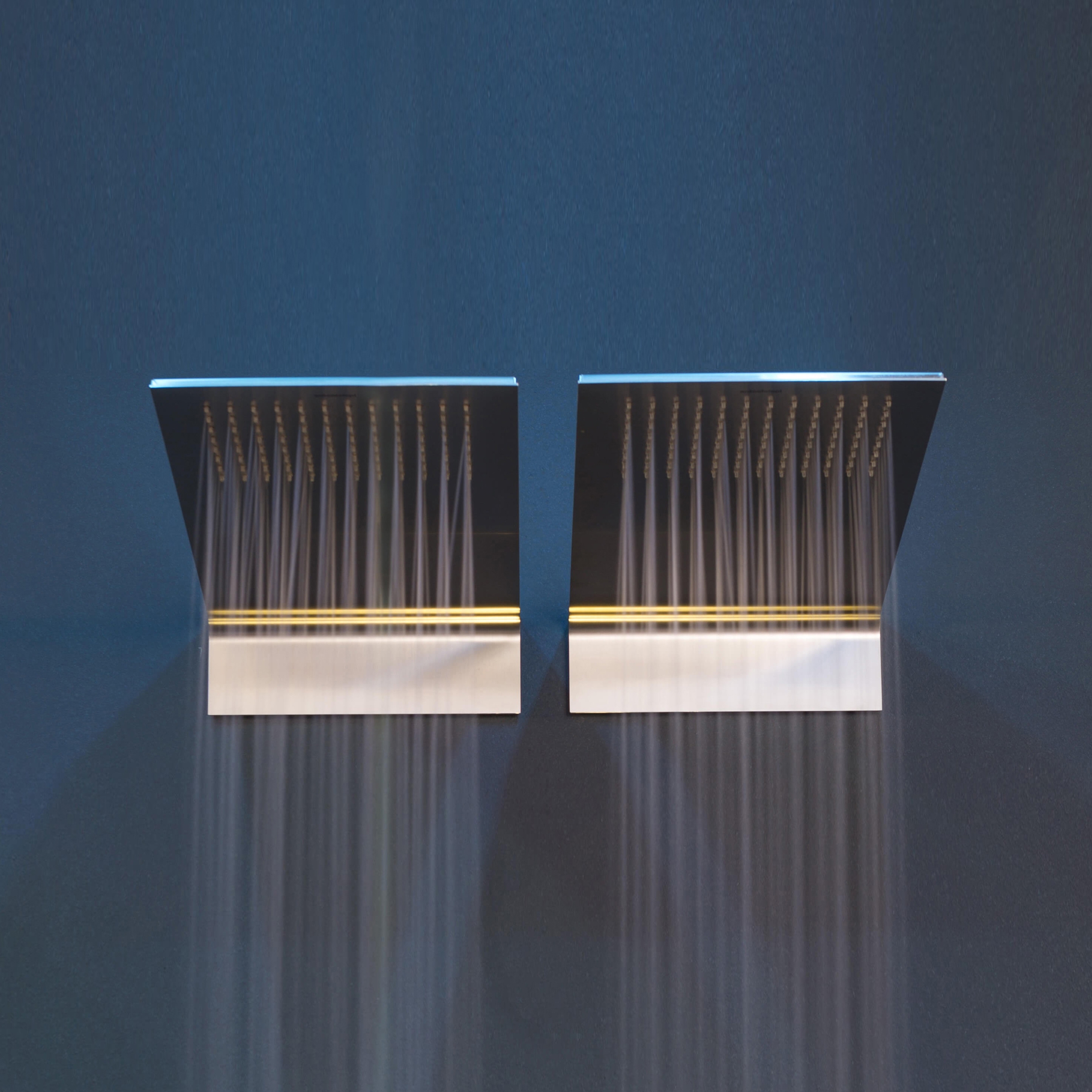 Display product Mezzavela from manufacturer antoniolupi