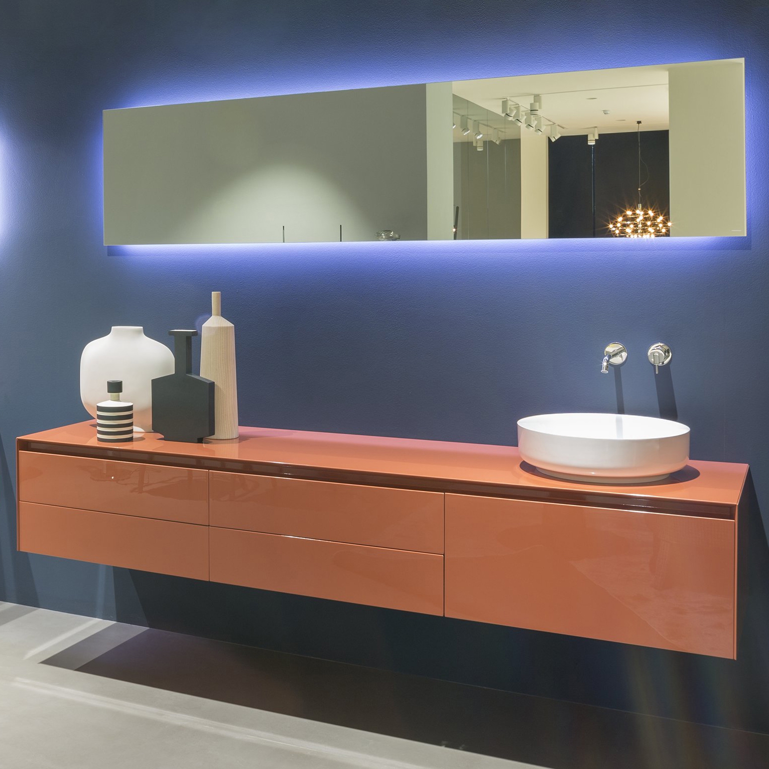 Display product Panta Rei from manufacturer antoniolupi