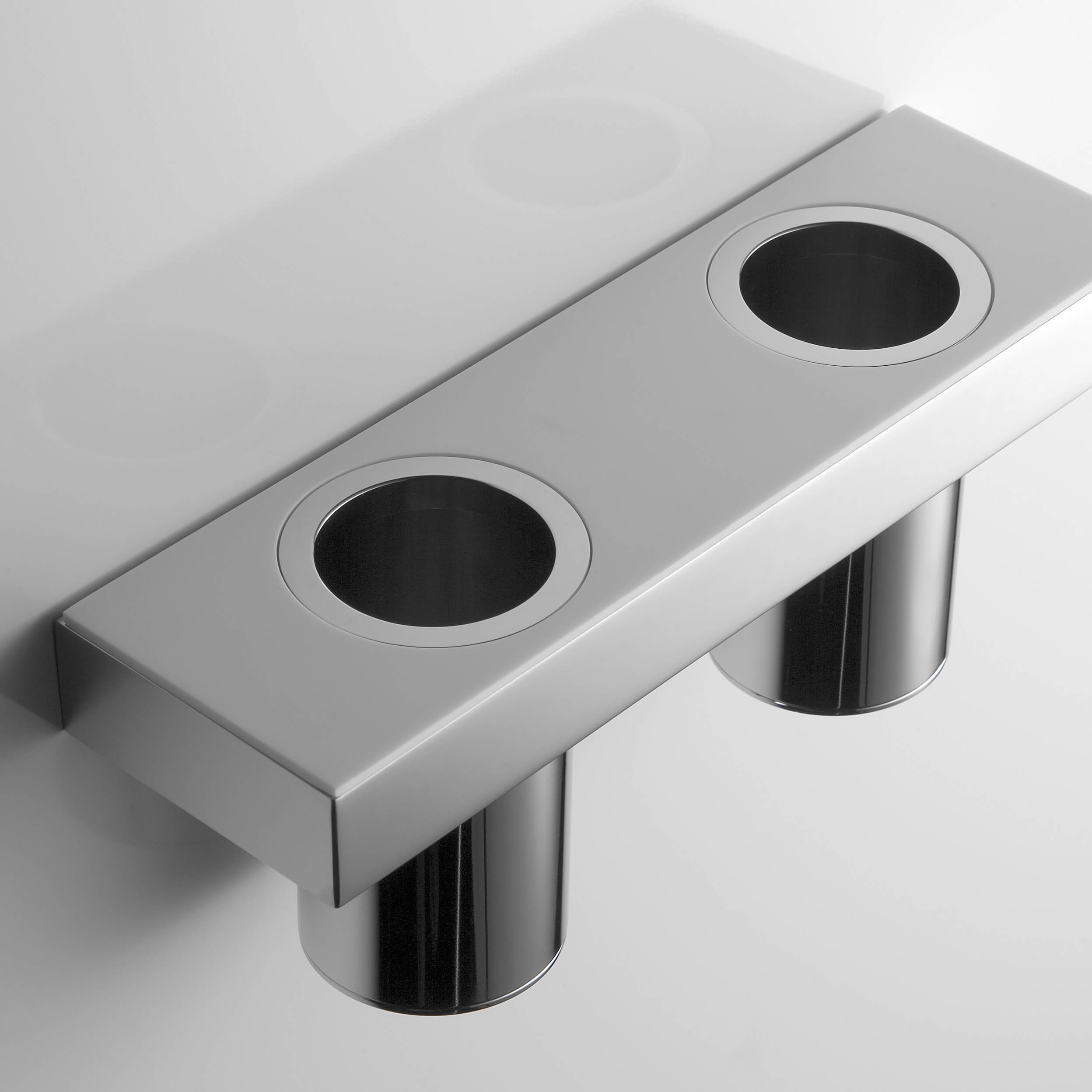Display product Play from manufacturer antoniolupi