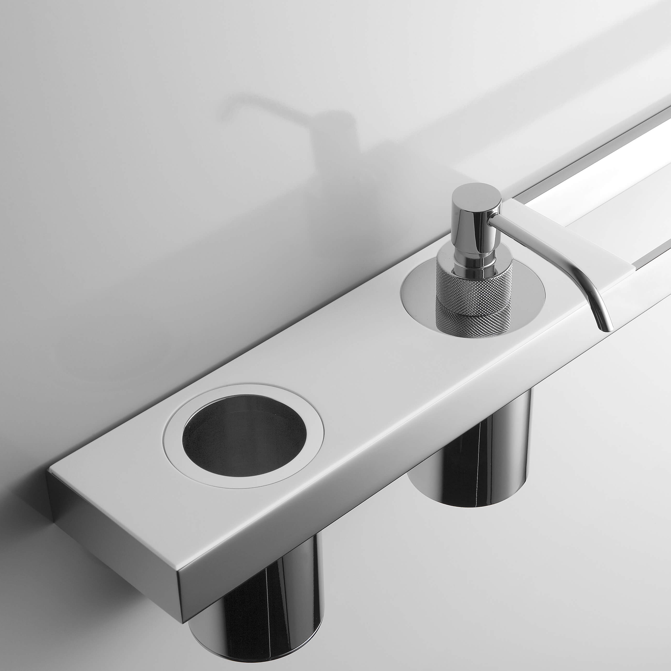 Display product Play from manufacturer antoniolupi