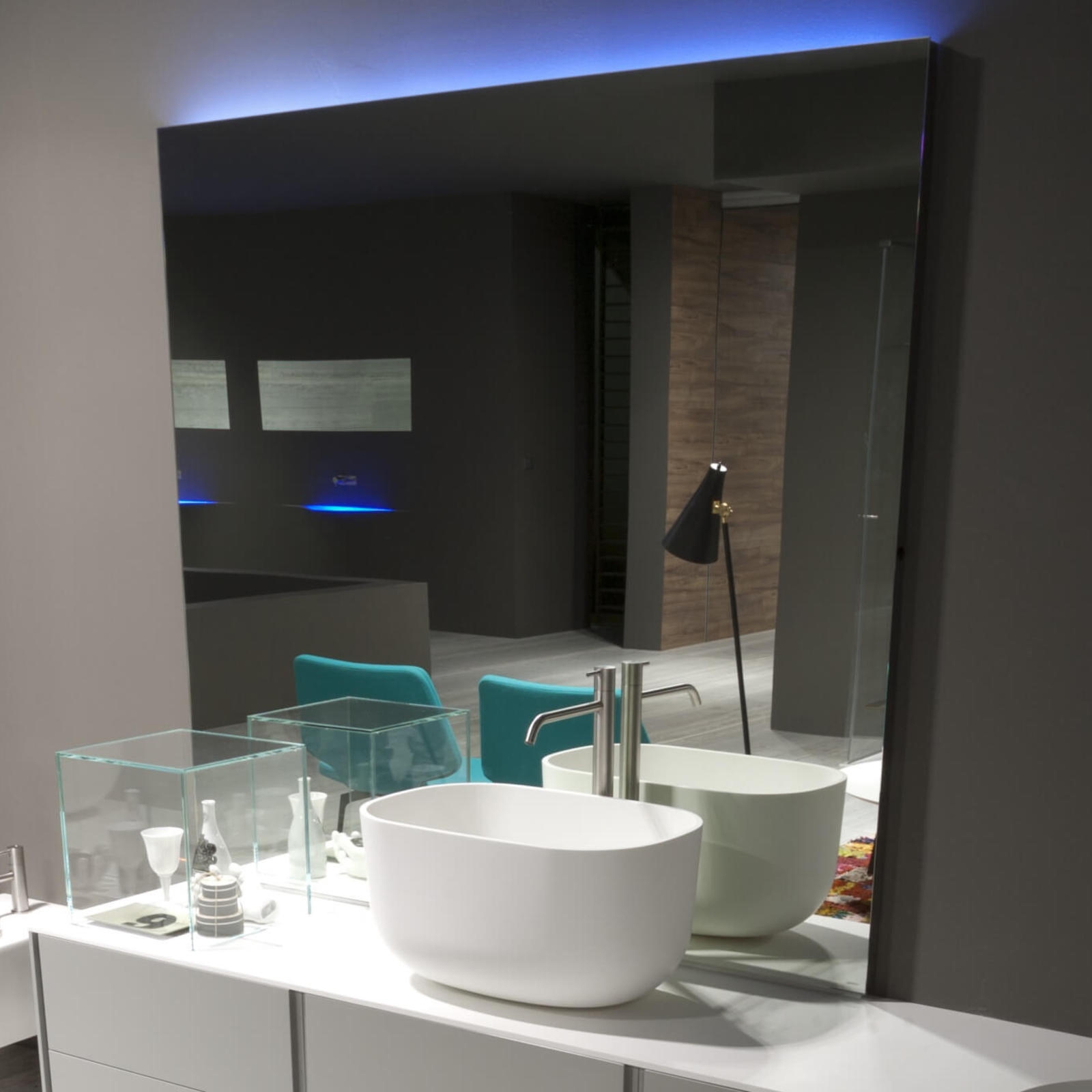 Display product Flash from manufacturer antoniolupi